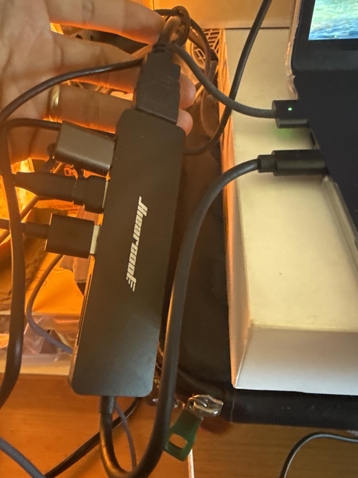 Hiearcool USB C Hub for MacBook - 7-in-1 USBC Adapter with 4K HDMI, 100W PD, USB 3.0 5Gbps Ports, SD/TF Card Reader - USB-C Dongle for Office, Meetings, Travel & Home Setup-Space Grey customer photo 1