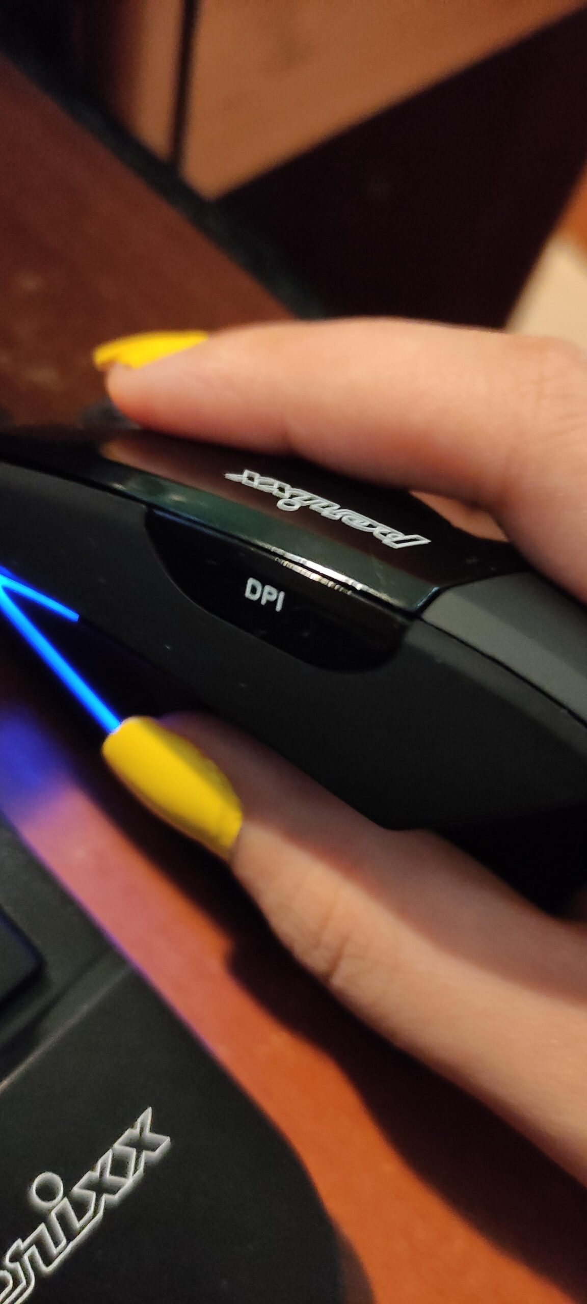 Perixx Periduo-605, Wireless Ergonomic Split Keyboard and Vertical Mouse Combo, Adjustable Palm Rest and Membrane Low Profile Keys, Black, US English Layout customer photo 1