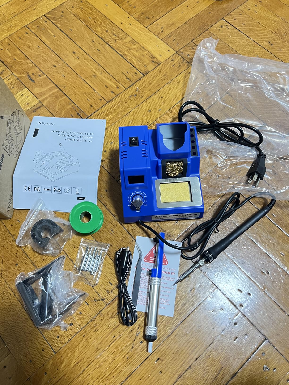 TOAUTO DS90 Soldering Station - °F & °C Dual Digital Display Soldering Iron Station Kit, 90W Soldering Iron, 302℉- 842℉ Temperature, Anti-Static & Grounding Wire, Auto Standby & Sleep, 5 Solder Tips, Blue customer photo 2