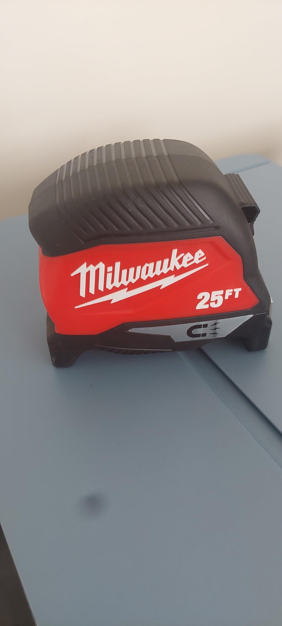 Milwaukee 48-22-0325 Compact Wide Blade Magnetic Tape Measures customer photo 1