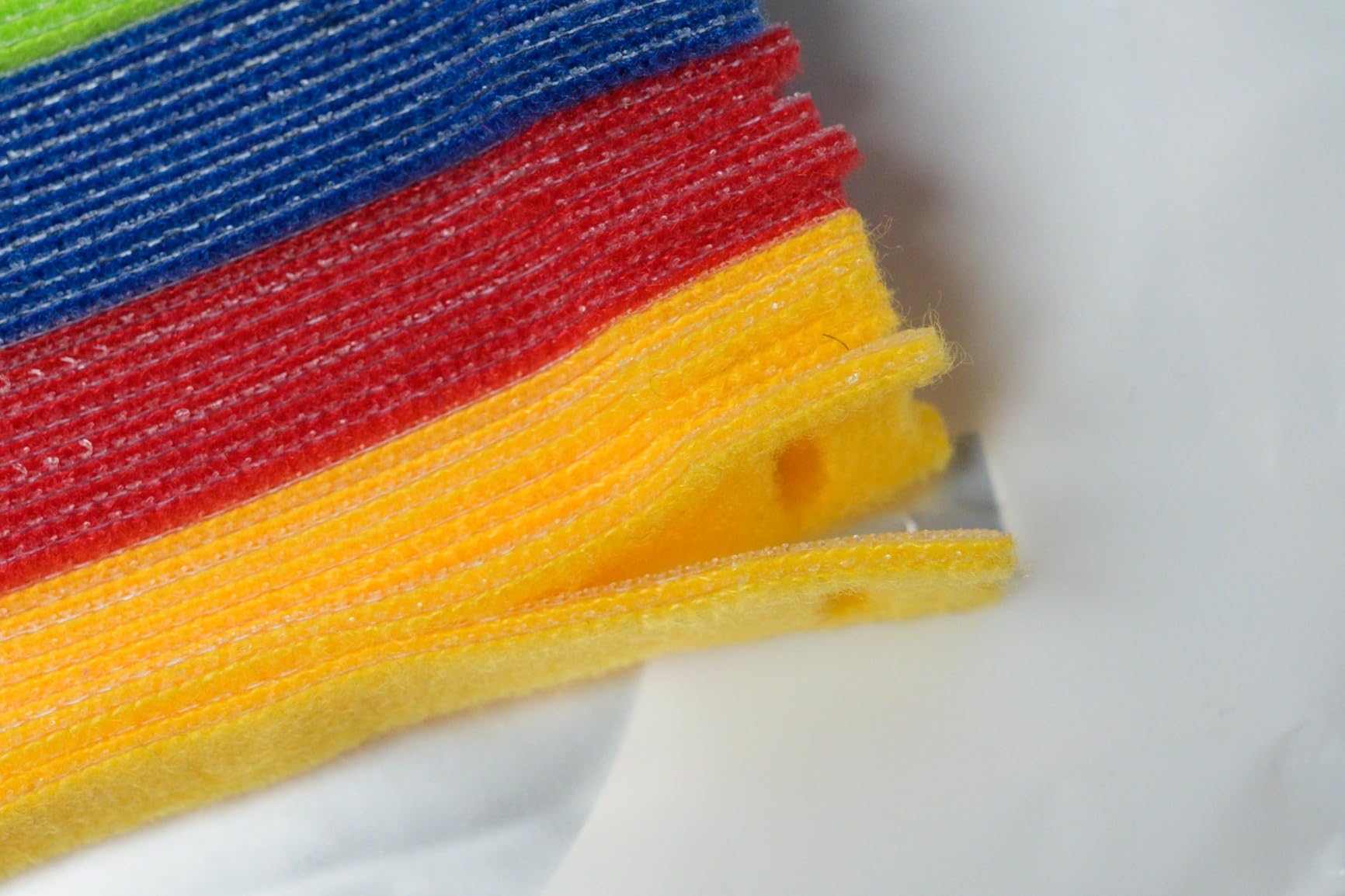 OneLeaf 60 Pcs Reusable Fastening Cable Ties with Hook and Loop, Multi-Purpose Cable Straps Wire Ties Cable Management, Adjustable Cord organizer Ties for Computer/TV/Electronics, 3 Sizes and 5 Colors customer photo 1