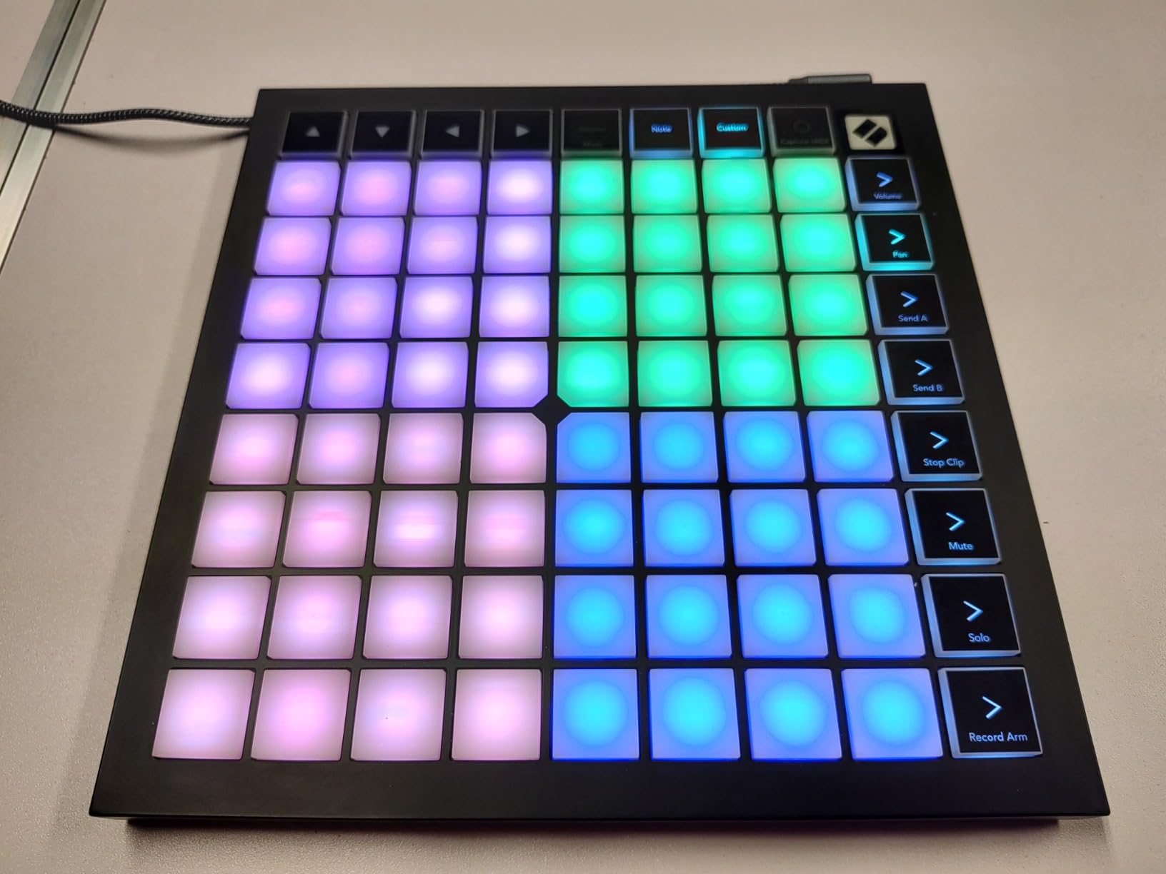 Novation Launchpad Pro MK3, MIDI 64-Grid Controller and Sequencer for Ableton Live, Logic Pro and Hardware, 64 Sensitive RGB Pads, Dynamic Note Playing, Chord and Scale Modes customer photo 1