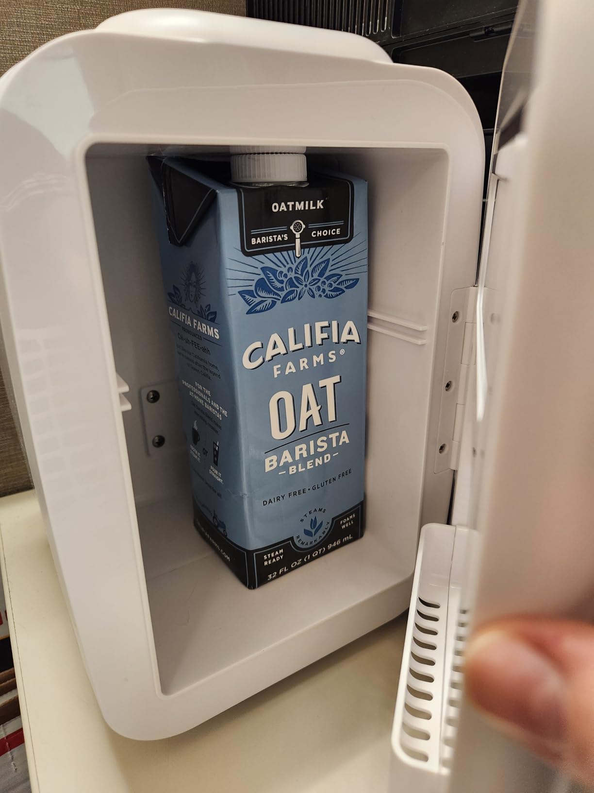 CROWNFUL Mini Fridge, 4 Liter/6 Can Portable Cooler and Warmer Personal Fridge for Skin Care, Cosmetics, Food, Great for Bedroom, Office, Car, Dorm, ETL Listed (Black) customer photo 2