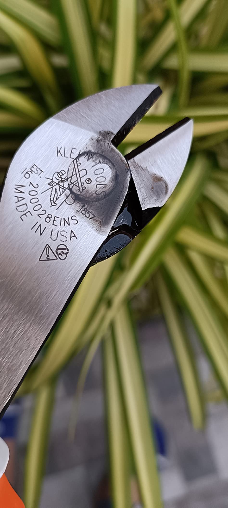 Klein Tools 94130 1000V Insulated Screwdriver Tool Set, Made in USA, with #2 Phillips and 1/4-Inch Cabinet Slim Tips, 2 Insulated Pliers and Wire Stripper customer photo 1