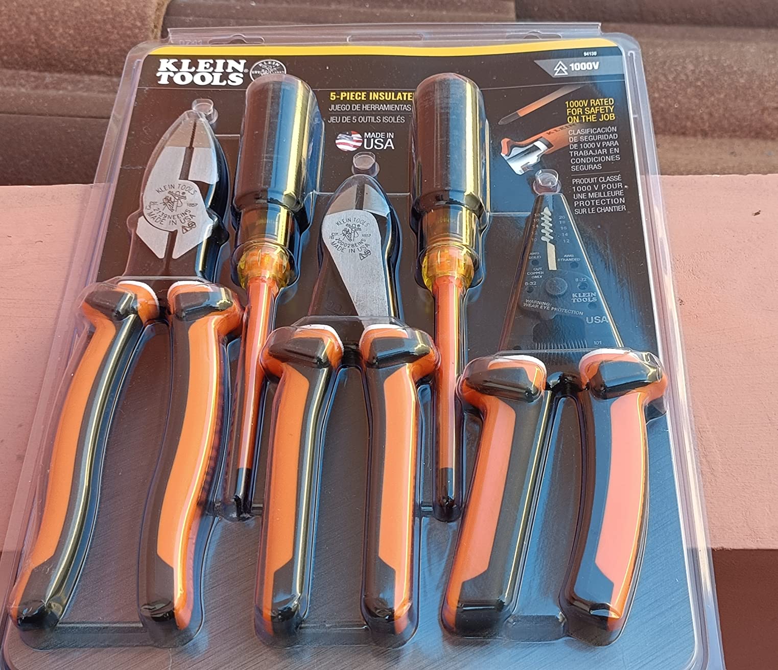 Klein Tools 94130 1000V Insulated Screwdriver Tool Set, Made in USA, with #2 Phillips and 1/4-Inch Cabinet Slim Tips, 2 Insulated Pliers and Wire Stripper customer photo 2