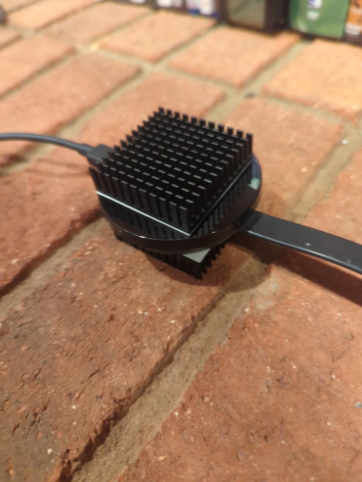 6pcs Small Aluminum Heatsink 25x25x10mm / 0.98x0.98x0.39inch Heat Sink Cooler Radiator with Thermal Conductive Double Sided Tape Cooling for ASUS ROG Ally GPU IC Chips (25mmx25mmx10mm, Black) customer photo 1