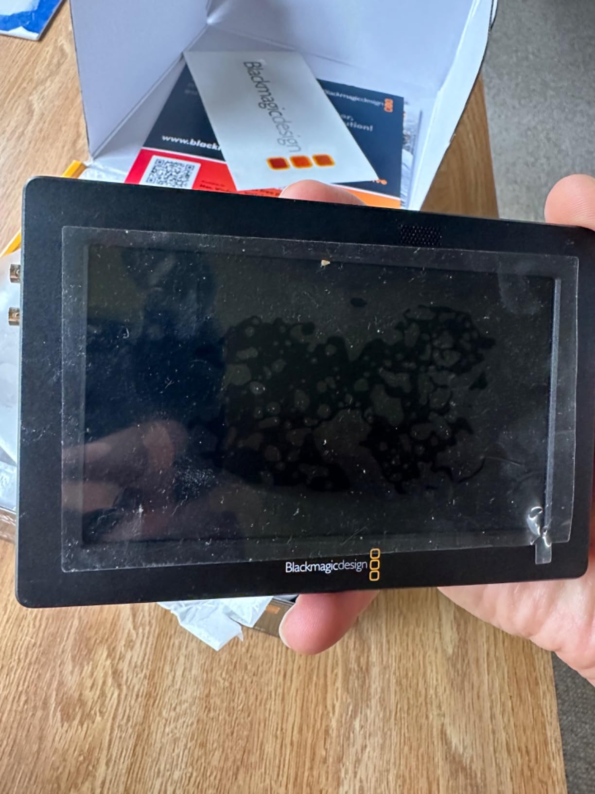 Blackmagic Design Video Assist 5'' 3G Portable Monitor, Recorder, Scope, and Viewfinder customer photo 1