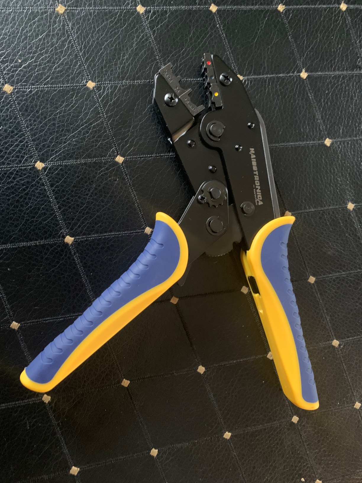 haisstronica Crimping Tool for Insulated Electrical Wire Connectors-AWG 22-10 Ratchet Crimper Tools-Racheting Wire Crimping Tools-Available for Insulated Connectors and Wire Terminal HS-9327 customer photo 2