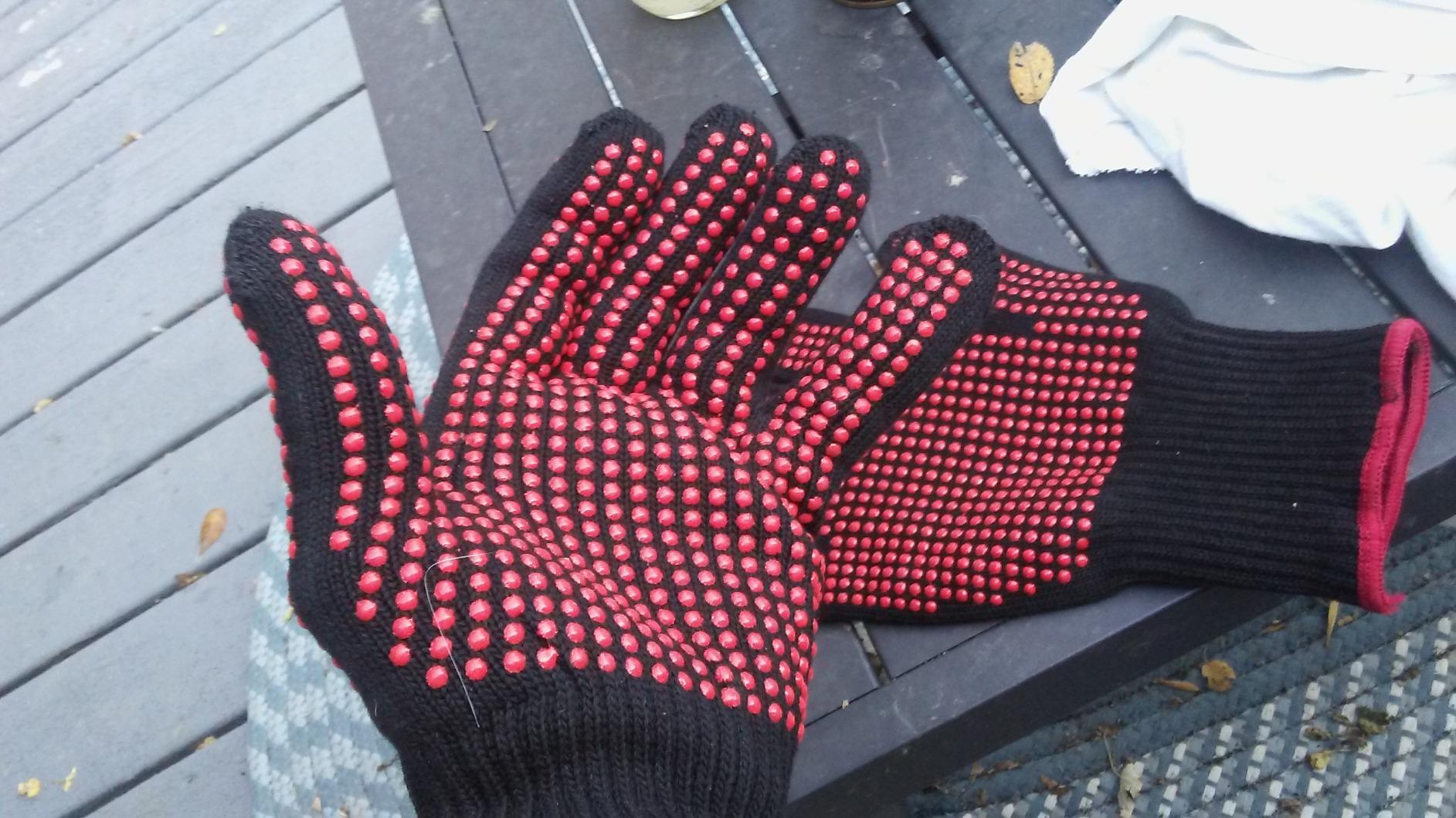 Weller Heat Resistant Gloves, One Size (WLACCSG-02) Black customer photo 1