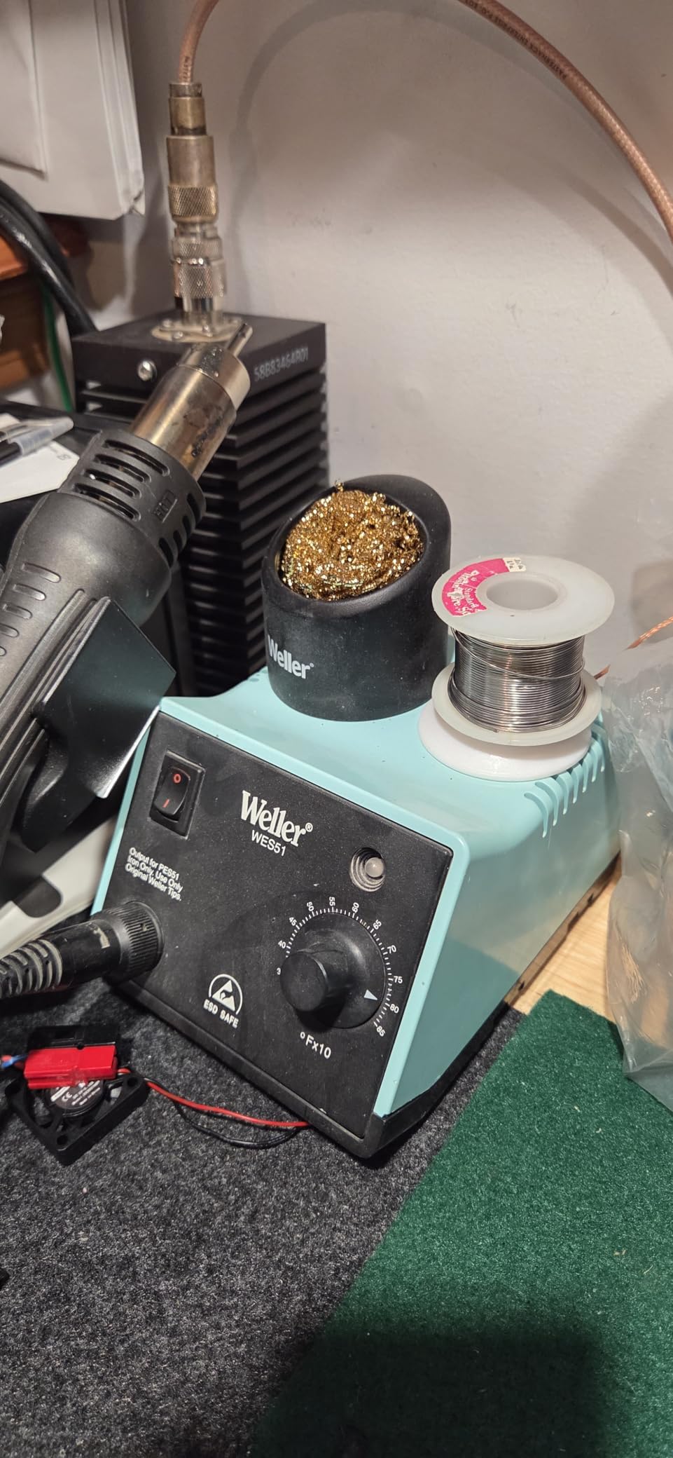Weller Soldering Brass Sponge Tip Cleaner with Silicone Holder | WLACCBSH-02 customer photo 1