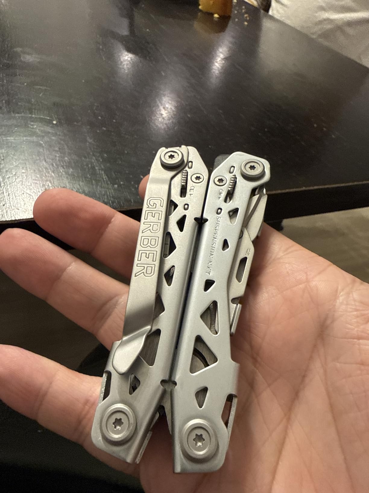 Gerber Gear Suspension-NXT EDC Multitool 15-in-1 Pocket Knife, Needle Nose Pliers and Wire Stripper for Camping and Survival, Black customer photo 1