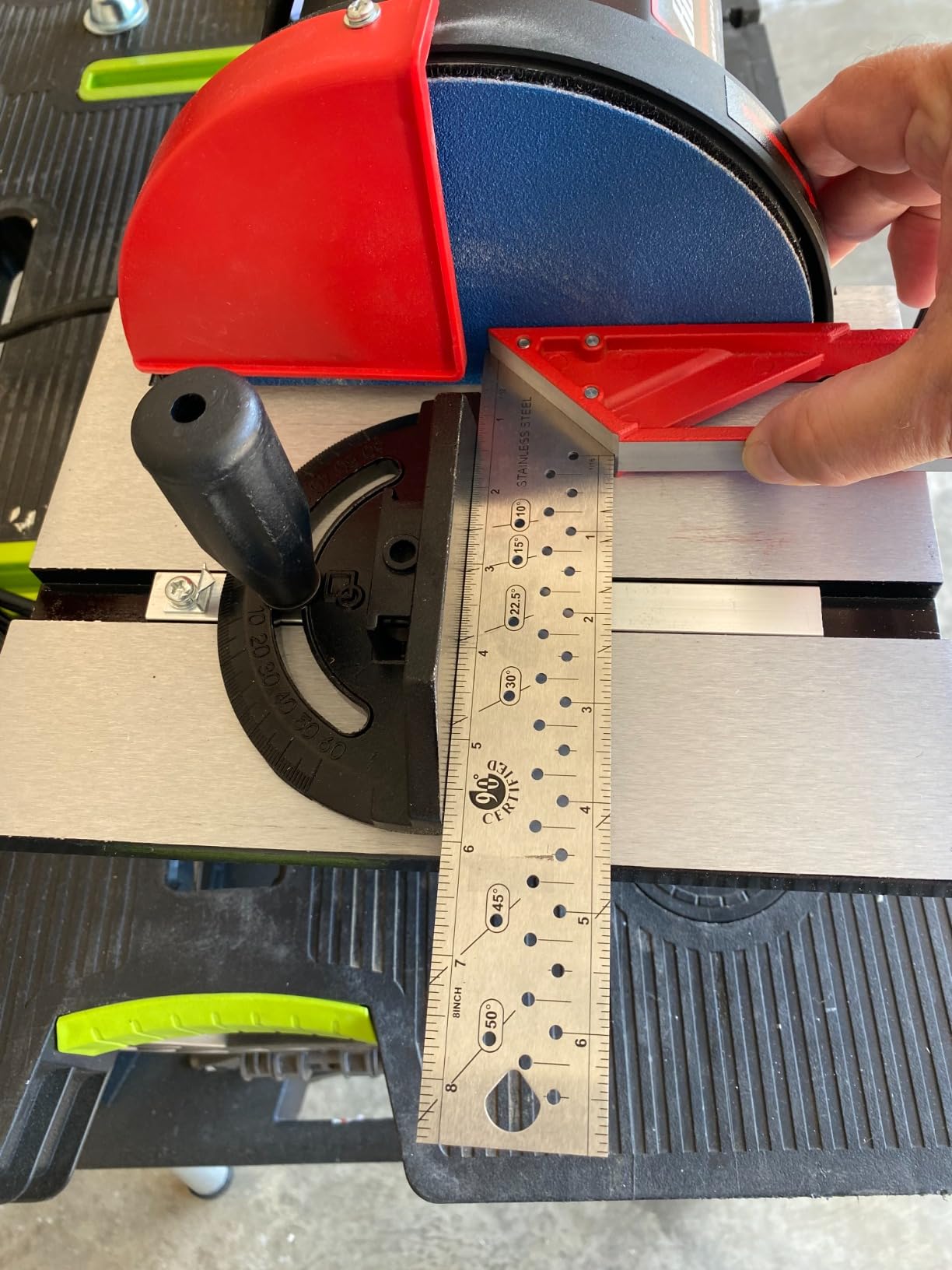 BUCKTOOL Pro 1HP Bench Belt Sander for Metal Working, 4 x 36 in Belt and 8 in Disc Sander with 1HP Direct-drive Motor, Benchtop for Metalworking, BD4801-M customer photo 1