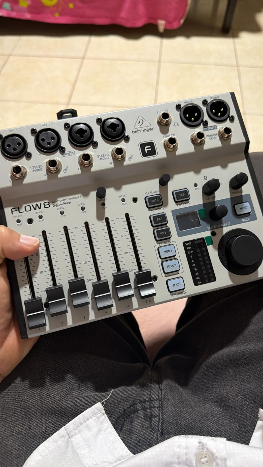 Behringer FLOW 8 8-Input Digital Mixer with Bluetooth Audio and App Control customer photo 2