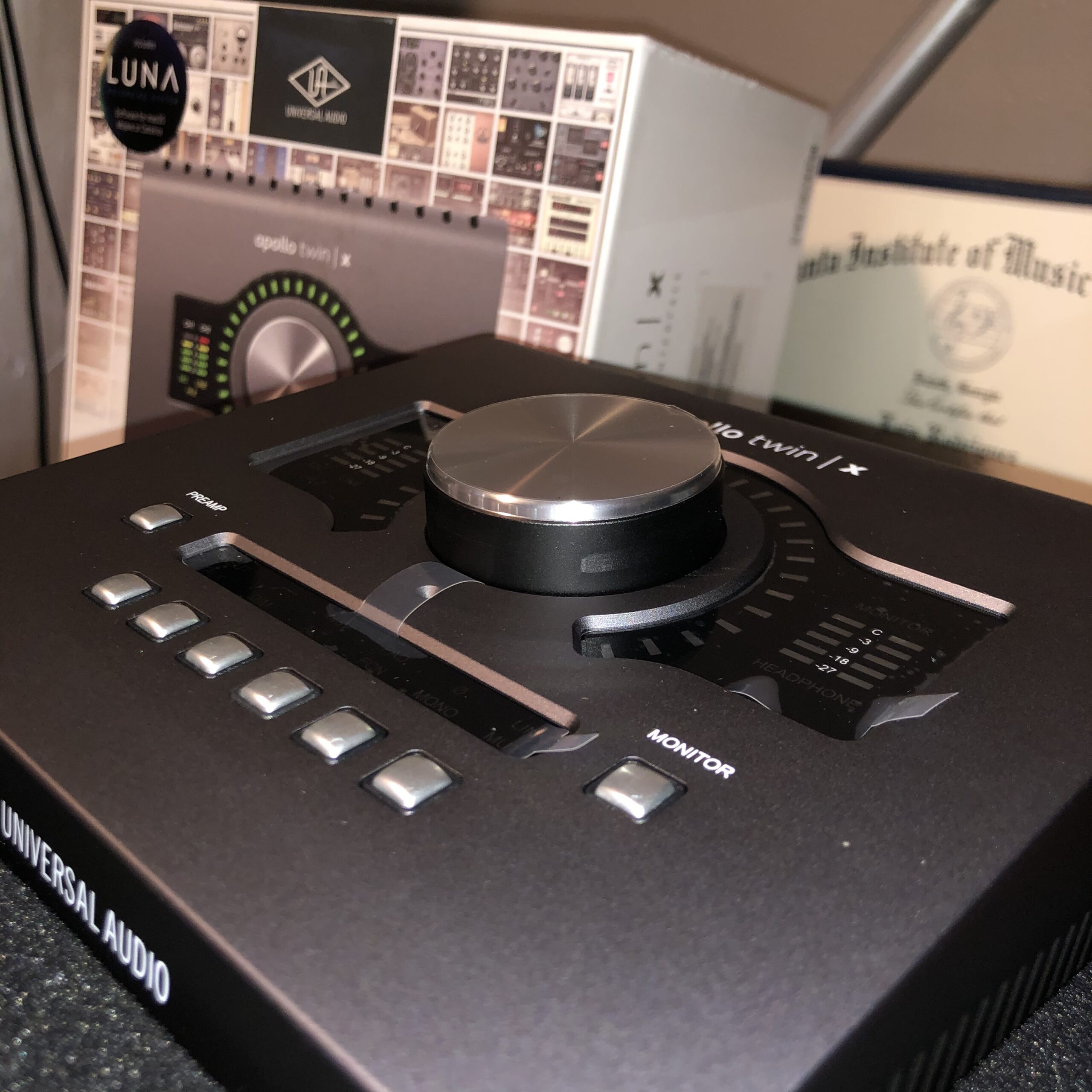 Universal Audio Apollo x4 Heritage Edition Thunderbolt 3 Audio Interface customer photo 2