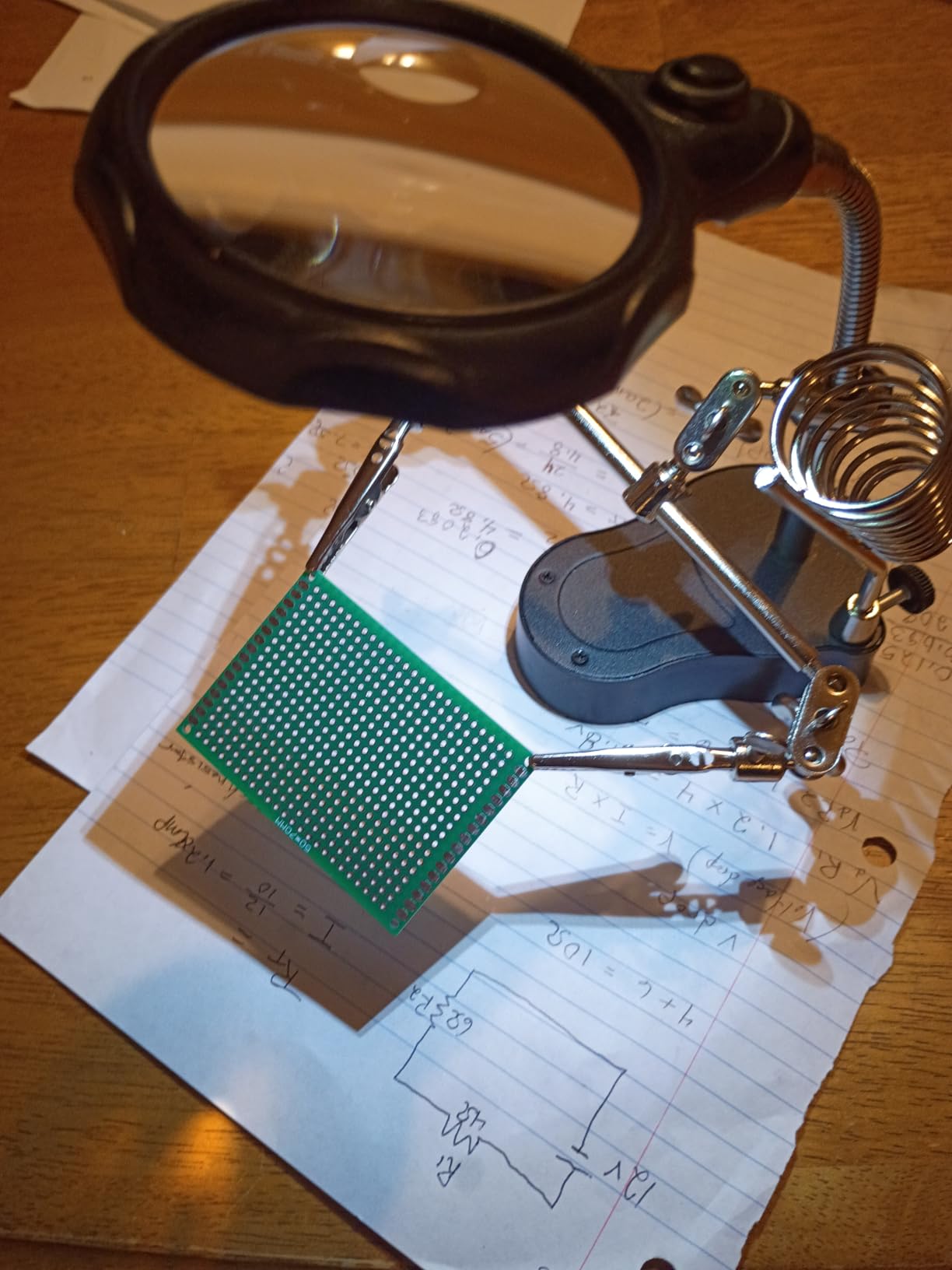 3.5X12X Helping Hands Soldering Station with LED Light & Alligator Clips - Magnifier Stand for Welding PCB Repair Jewelry Craft Hobby Model Building customer photo 1