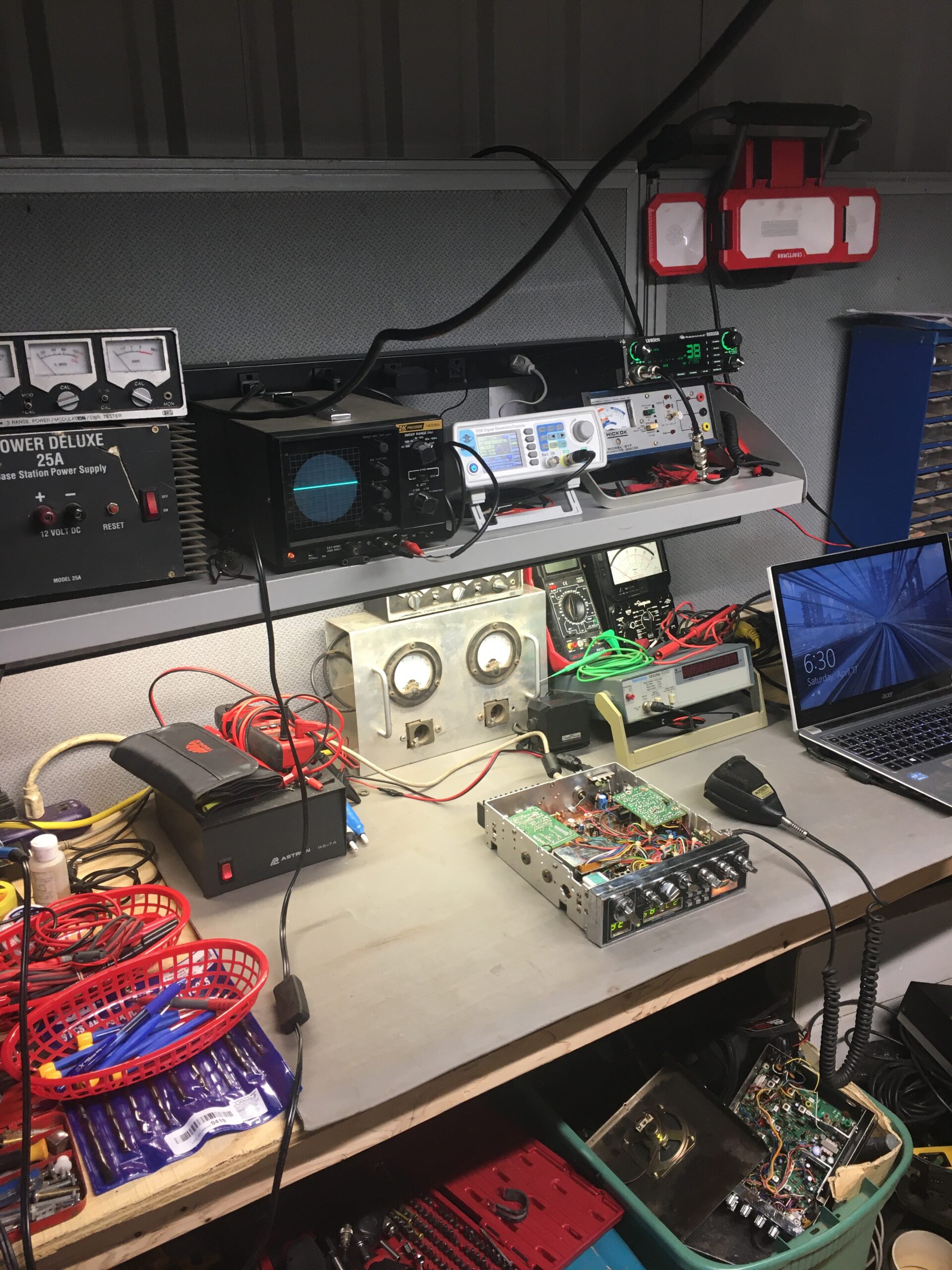 Professional Upgraded DDS Signal Generator Counter, Seesii 60MHz LCD Display High Precision 200MSa/s Dual-Channel Arbitray Waveform Function Generator Frequency Meter customer photo 1