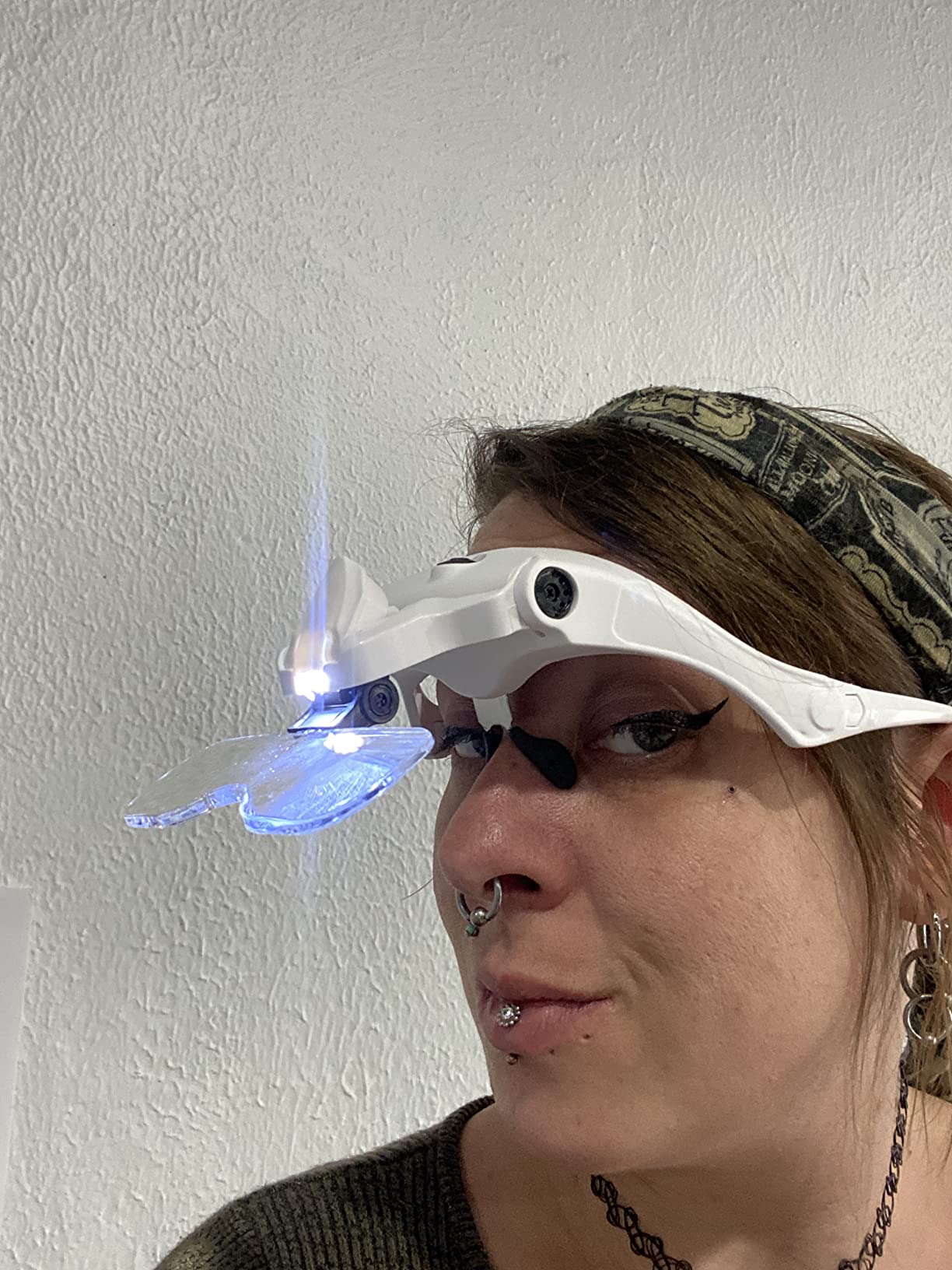 Vision Aid Magnifying Glasses with LED Light, 5 Lenses, Headband, Storage Case | Hands Free Lighted Head Mount Magnifier for Hobby Crafts Macular Degeneration Cross Stitch Diamond Painting Close Work customer photo 2