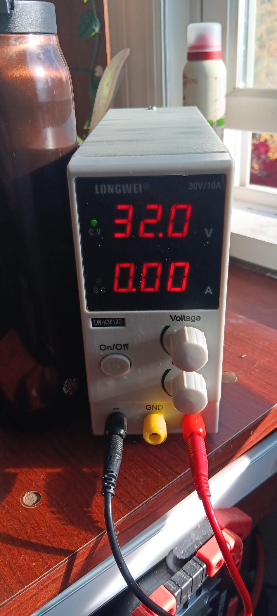 LONGWEI DC Power Supply Variable,30V 10A 4 Digital LED Display Adjustable Regulated Switching Power Supply Digital with Leads Power Cord Used for Spectrophotometer and lab Equipment Repair (Black) customer photo 1