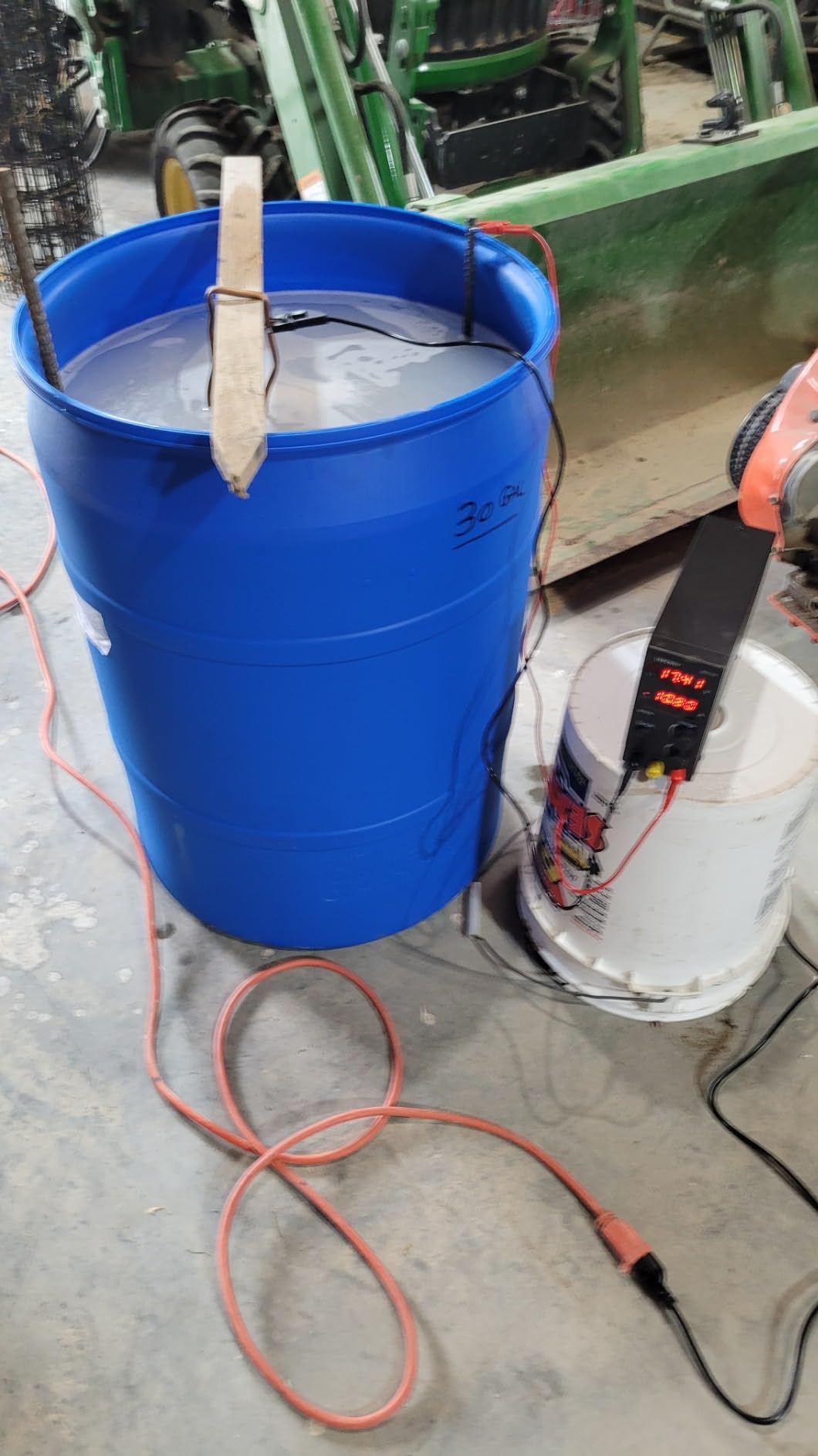 LONGWEI DC Power Supply Variable,30V 10A 4 Digital LED Display Adjustable Regulated Switching Power Supply Digital with Leads Power Cord Used for Spectrophotometer and lab Equipment Repair (Black) customer photo 2