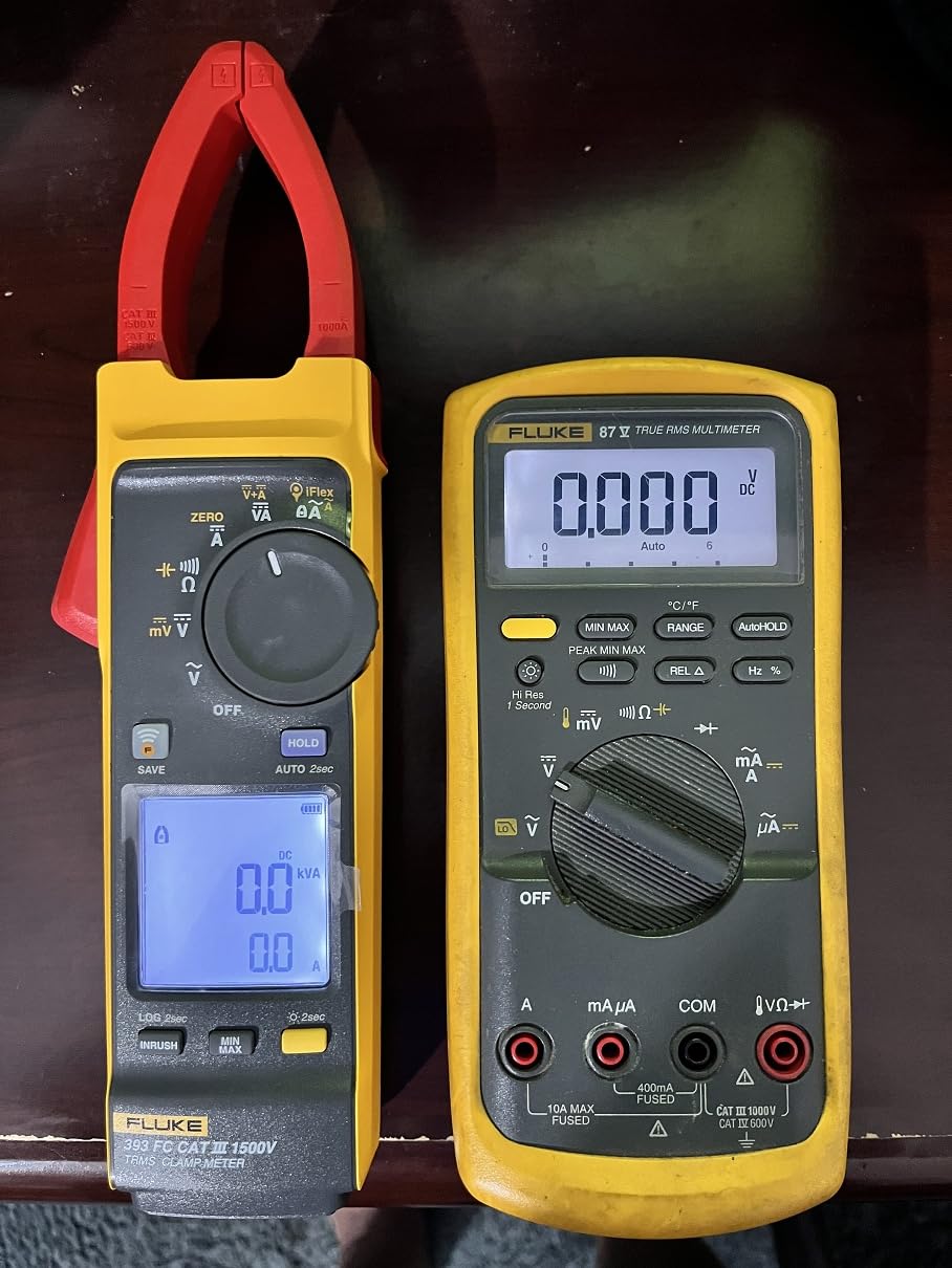 Fluke 393 FC Solar Clamp Meter, CAT III 1500 V, IP54-Rated, DC Power Measurements, Audio Polarity Indicator, Visual Continuity, Fluke Connect Software Enabled, Thin Jaw For Easy Access, Includes iFlex customer photo 1