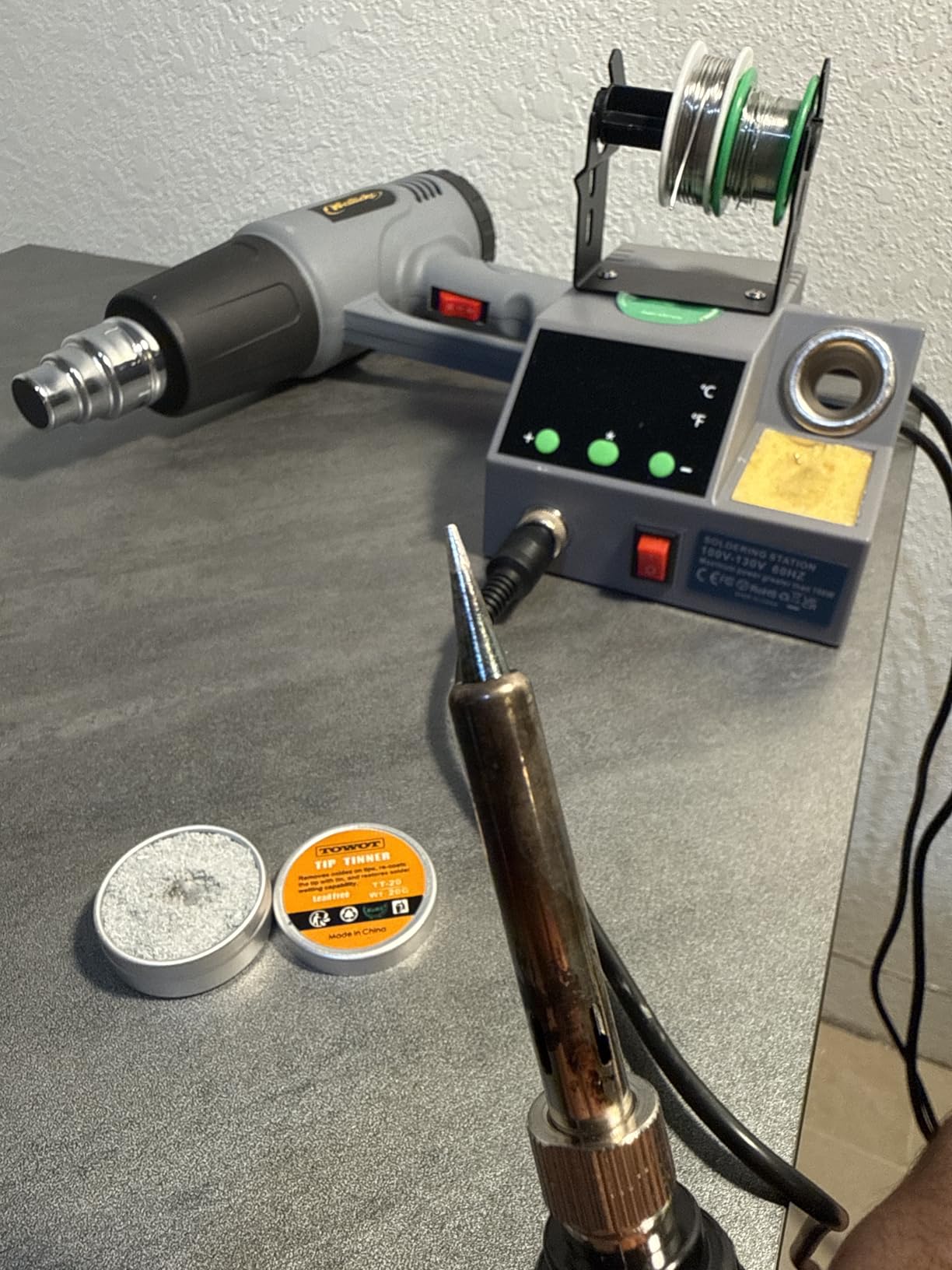 TOWOT Tip Tinner For Electronics Soldering, Iron Tip and Re-Tinning Solution, Removes Oxidation, 20g customer photo 2
