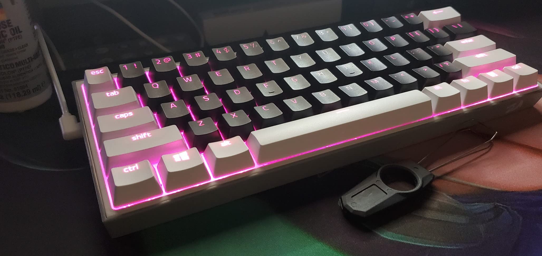 Redragon K617 Fizz 60% Wired RGB Gaming Keyboard, 61 Keys Hot-Swap Compact Mechanical Keyboard w/White and Grey Color Keycaps, Linear Red Switch, Pro Driver/Software Supported customer photo 1