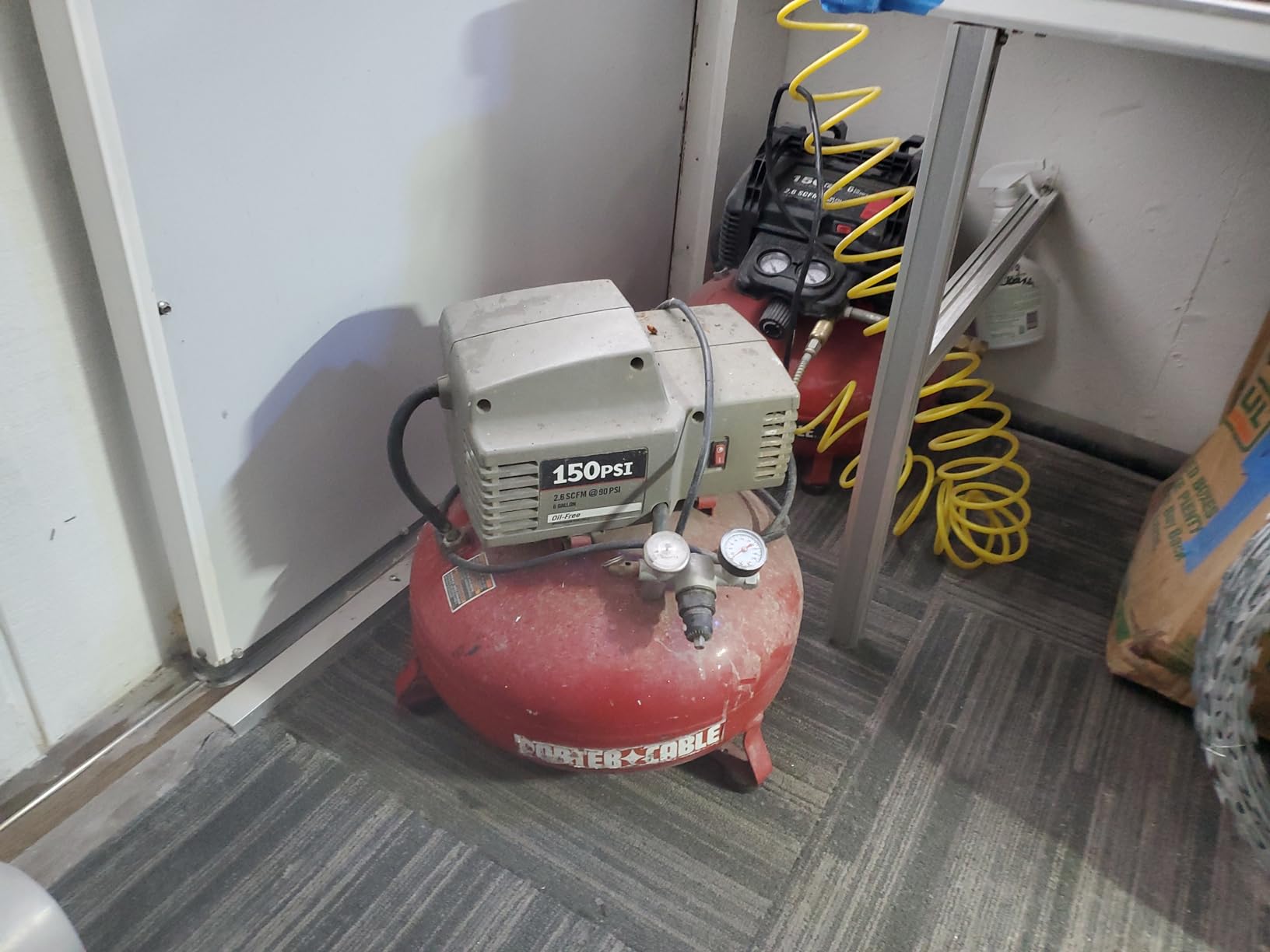 PORTER-CABLE Air Compressor, 6-Gallon, Pancake, Oil-Free (C2002) customer photo 1