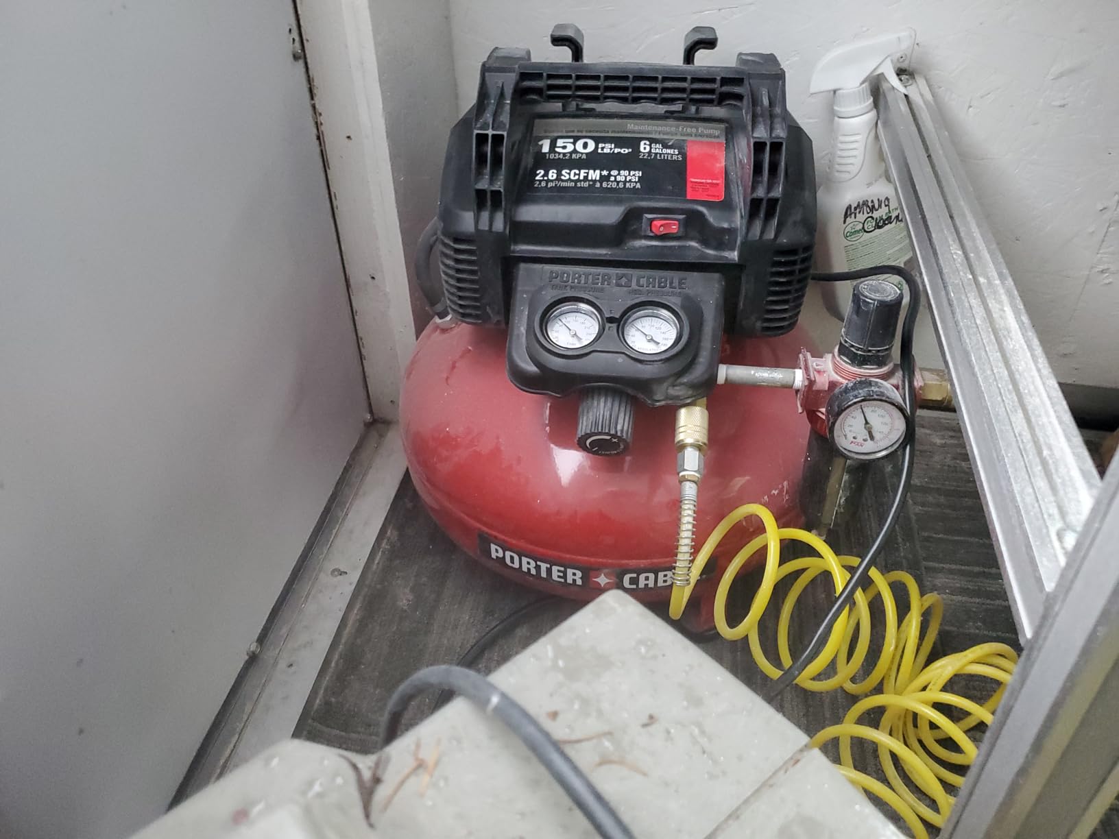 PORTER-CABLE Air Compressor, 6-Gallon, Pancake, Oil-Free (C2002) customer photo 2