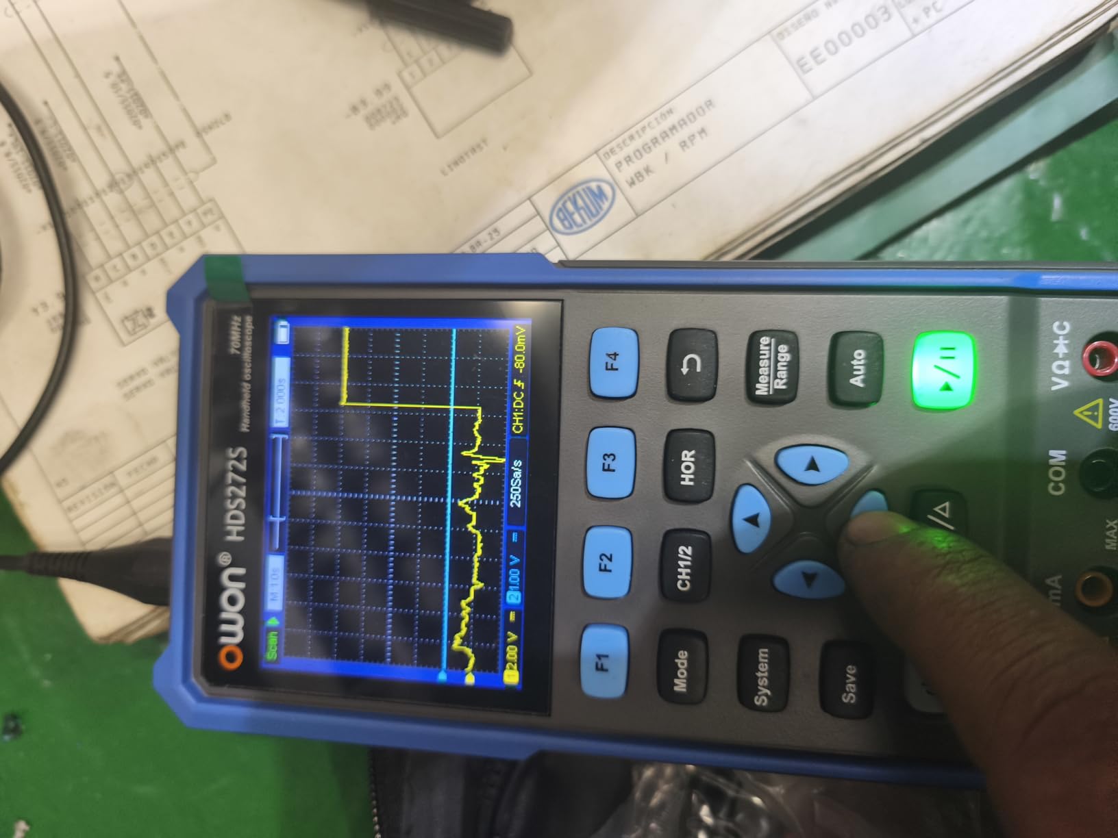 HDS272S Oscilloscope, Handheld Oscilloscope Multiumeter 70MHz Bandwidth 3 in 1 Portable Waveform Generator with 3.5