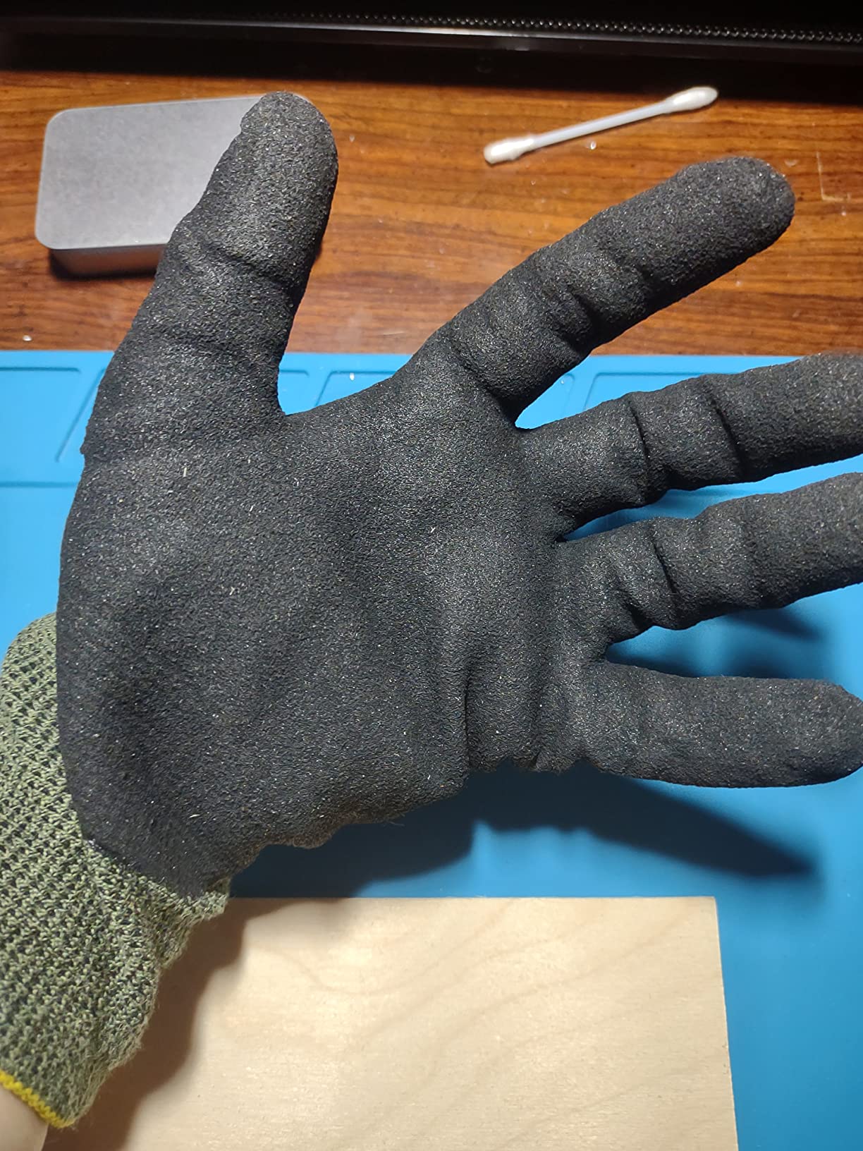 Ergodyne ProFlex 7042 Cut Resistant Work Gloves, ANSI A4, Contact Heat Resistant, Sandy Nitrile Coated Palms, 18g Aramid , Green customer photo 2