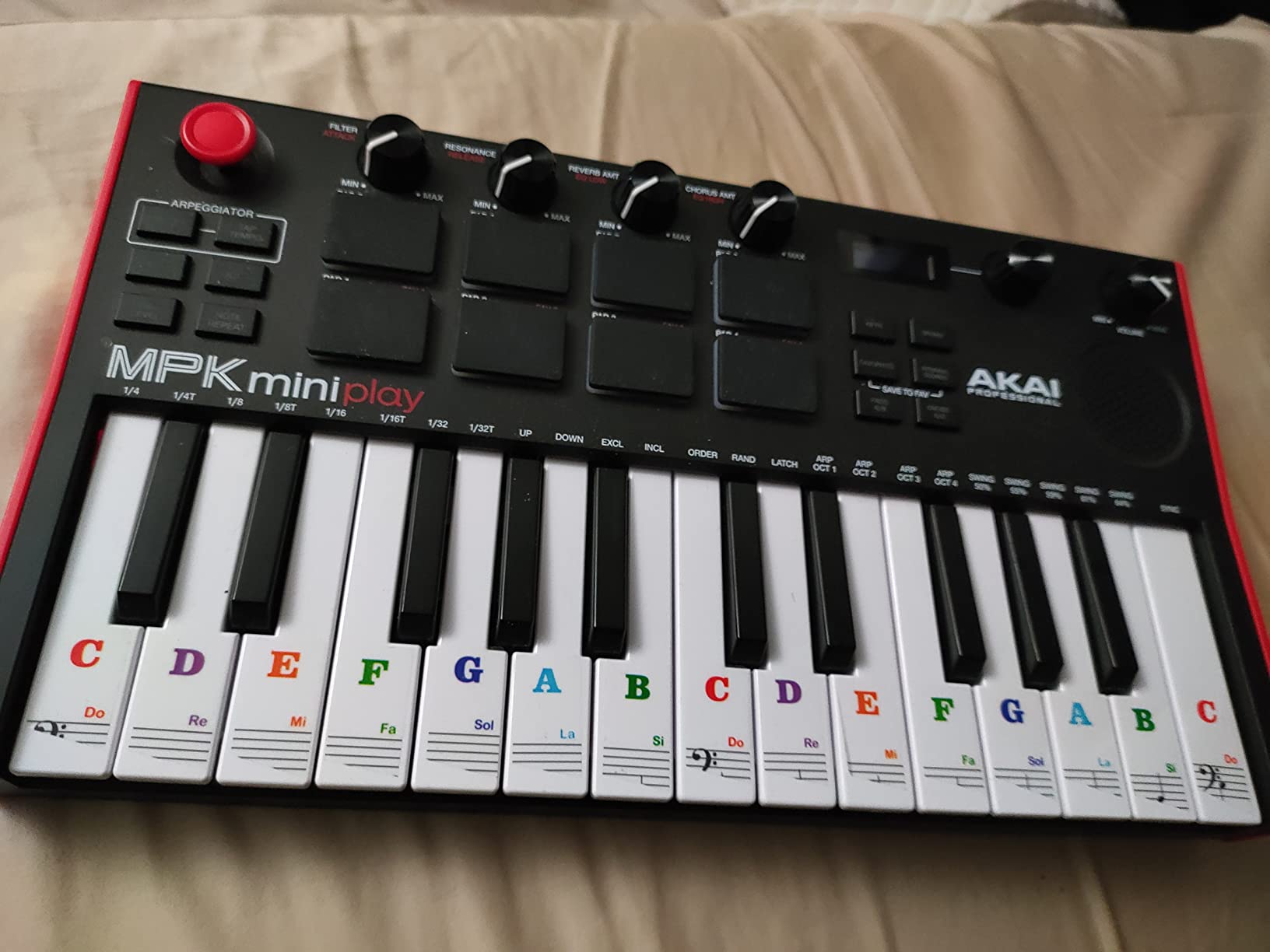 Akai Professional MPK Mini Play MK3 - USB MIDI Keyboard Controller with Built-in Speaker and Sounds Plus Dynamic Keybed, MPC Pads, Software Suite and Native Instruments Sound Package customer photo 2