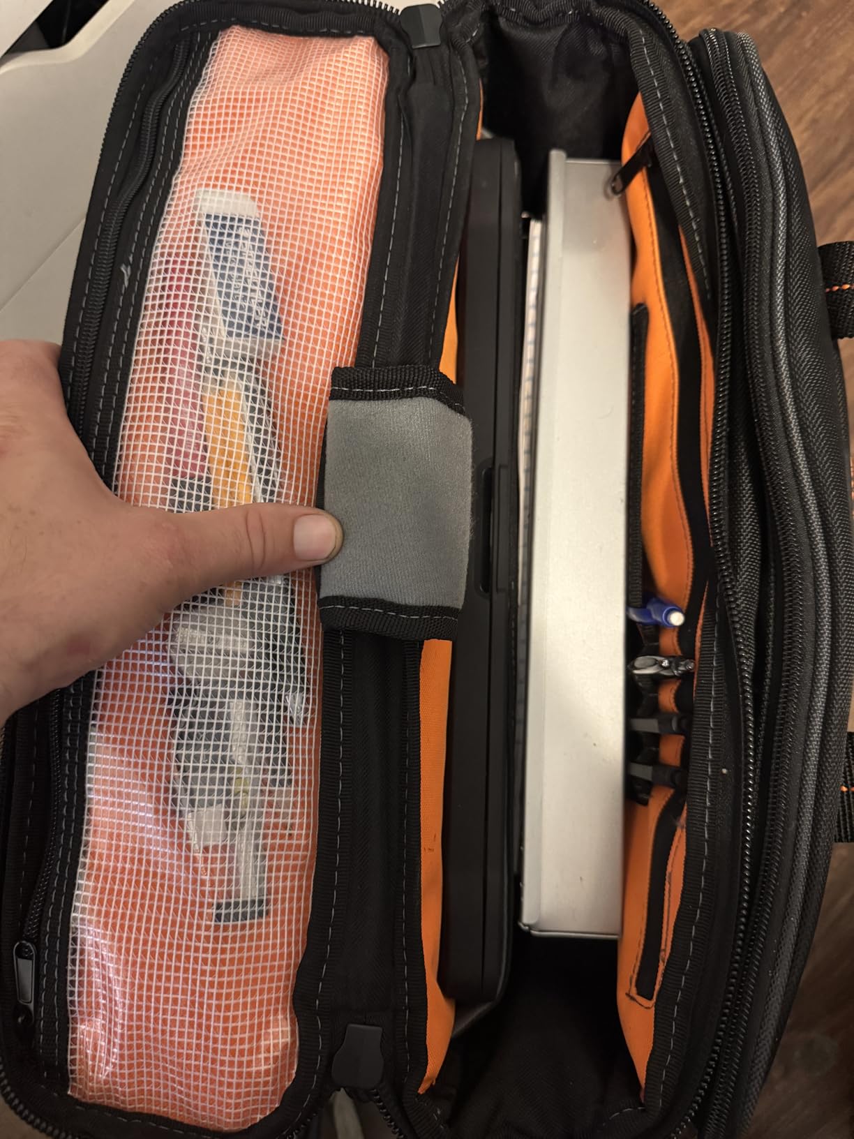 WELKINLAND 88-Pockets Electrician's Tool Bag - Electrician, Technician, HVAC & Laptop Tool Bag customer photo 2