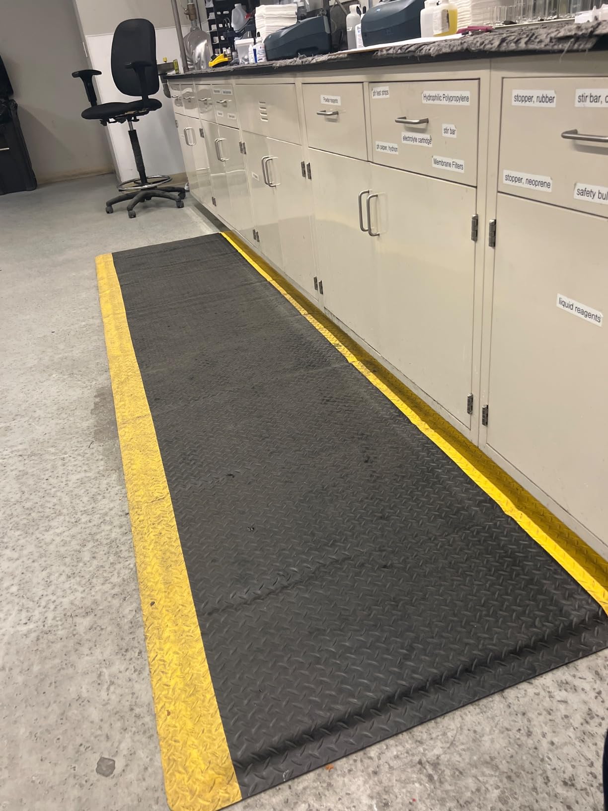 3' x 5' ESD Anti-Fatigue Conductive Mat, Durable Heavy Duty Diamond Plate, Soft Sponge Ergonomic Mat, Non Slip Waterproof Floor Mats for Commercial & Industrial Work, Thick 3/4