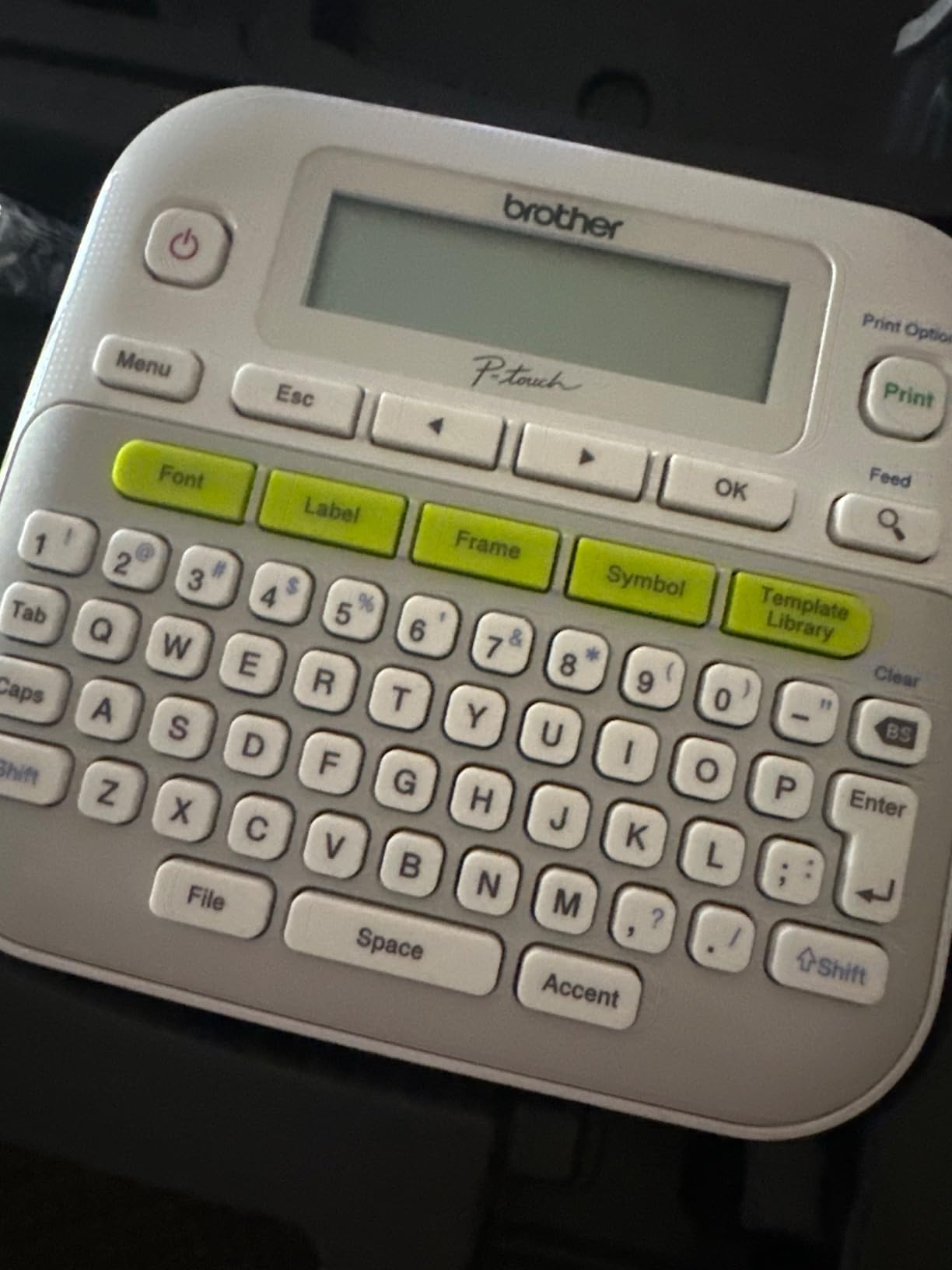 Brother P-Touch PTD210 Easy-to-Use Label Maker Bundle (4 Label Tapes Included), White, Small customer photo 2