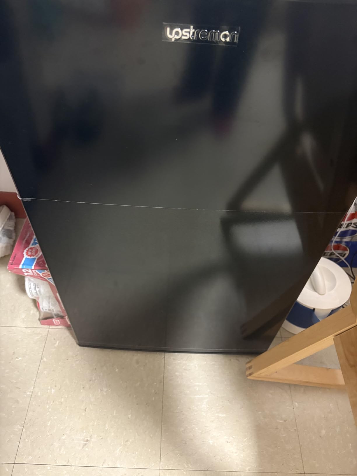 Upstreman 3.2 Cu.Ft Mini Fridge with Freezer, Single Door Compact Refrigerator, Adjustable Thermostat, Small Refrigerator for Dorm, Bedroom, Office, Black-BR321 customer photo 1