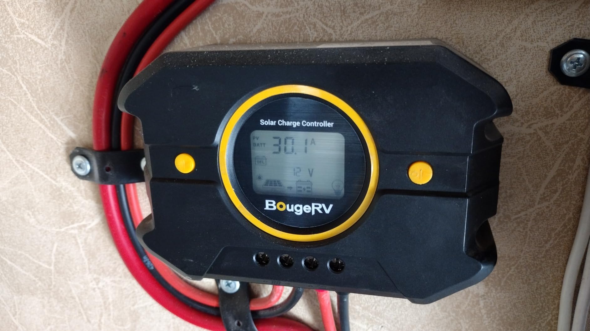 ECO-WORTHY 200 Watts 12 Volt/24 Volt Solar Panel Kit with High Efficiency Monocrystalline Solar Panel and 30A PWM Charge Controller for RV, Camper, Vehicle, Caravan and Other Off Grid Applications customer photo 1