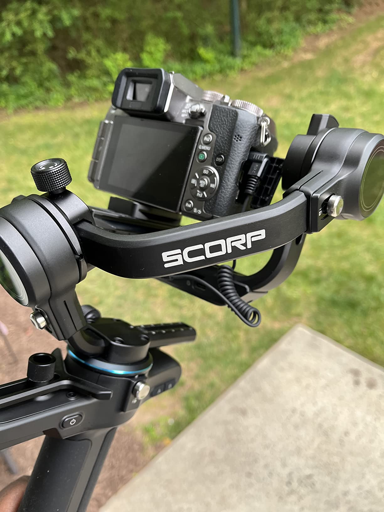 FeiyuTech SCORP-C Gimbal Stabilizer for Cameras DSLR and Mirrorless Camera, 3-Axis Camera Gimbal, 5.5lbs Payload customer photo 2