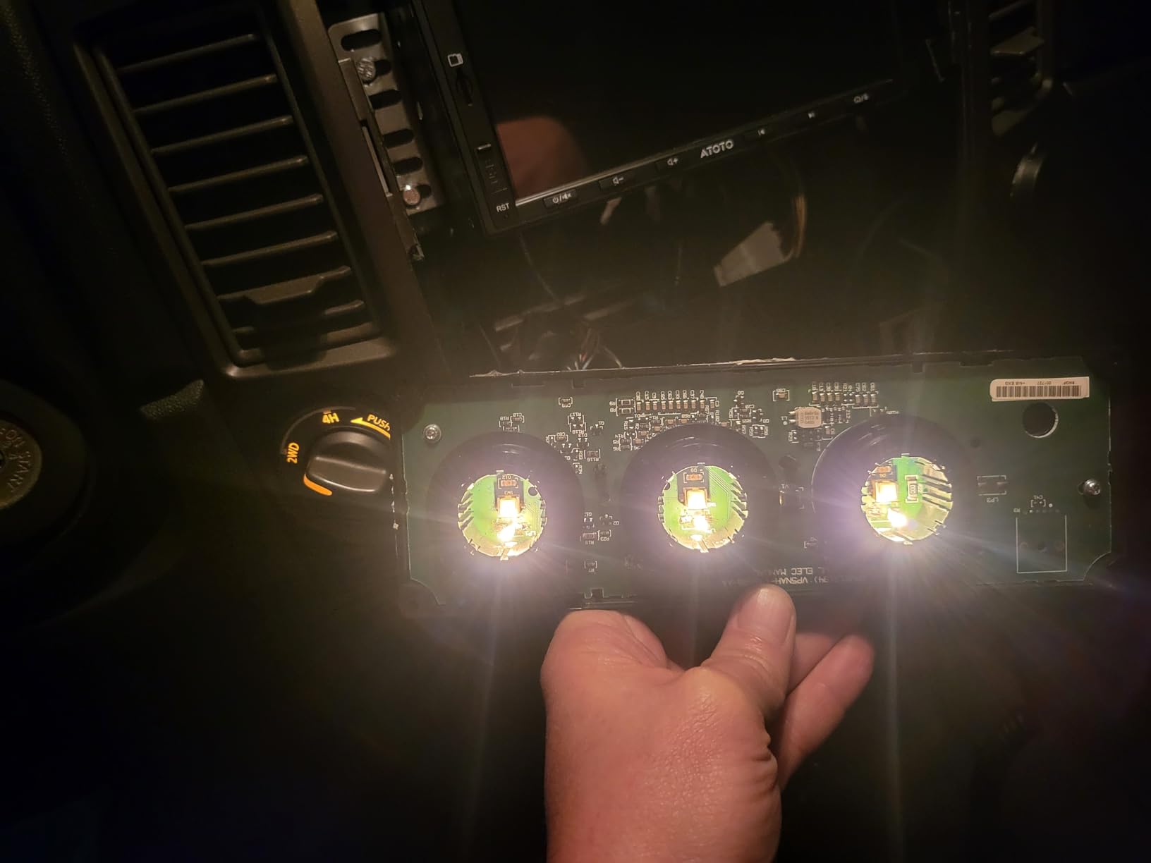 WEP 927-IV Soldering Station Kit High-Power 110W with 3 Preset Channels, Sleep Mode, LED Magnifier, 5 Extra Iron Tips, Tip Cleaner, 2 Helping Hands, Tip Storage Slots, Lead-free Solder Wire, Tweezers customer photo 2