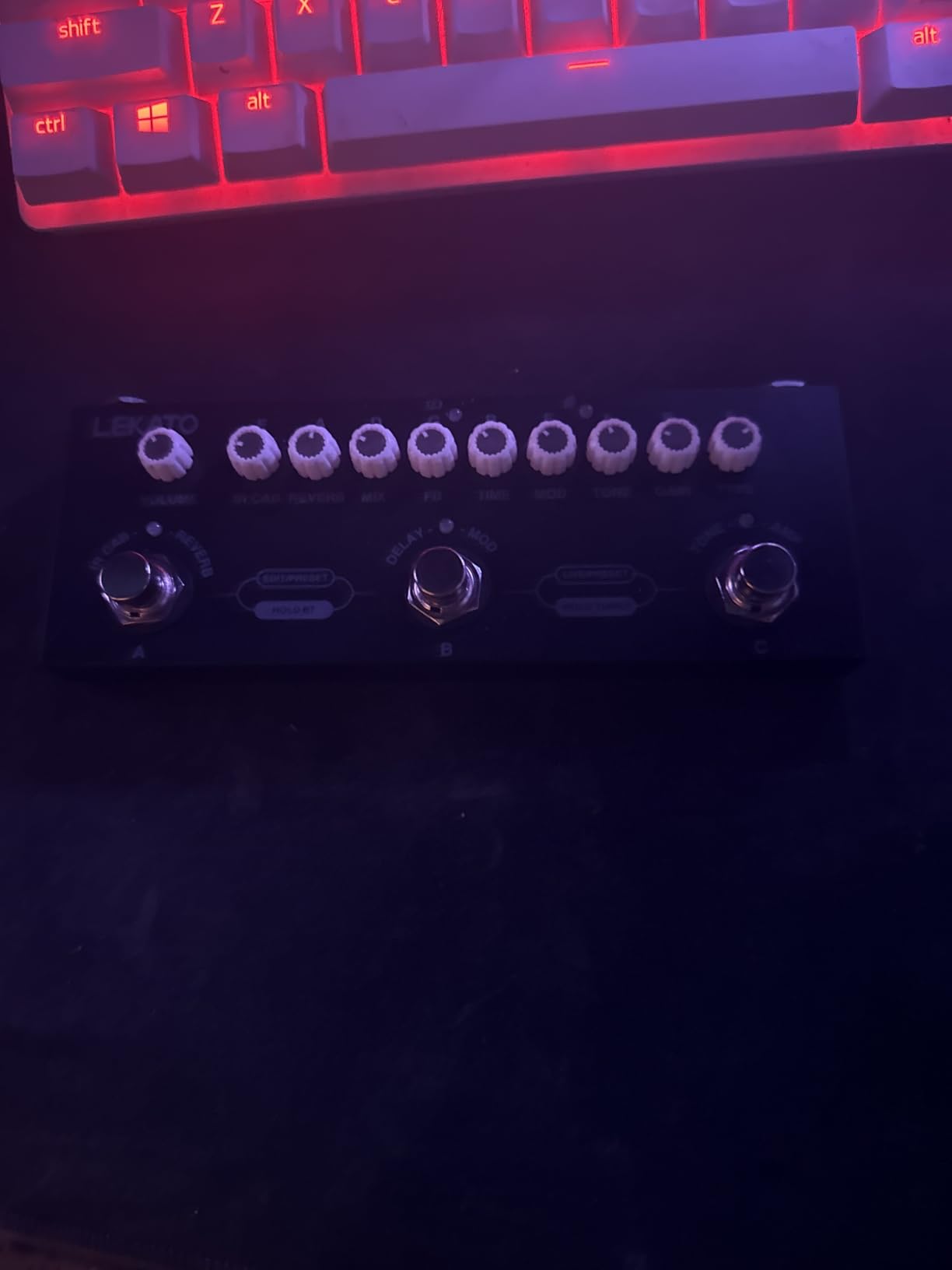 LEKATO Multi Effects Guitar Pedal, with IR Loading 9 AMP Models, Delay Reverb Distortion Overdrive Pedal, Rechargable Electric Guitar Effects Multi Pedal Support Recording,Bluetooth 5.0 customer photo 1