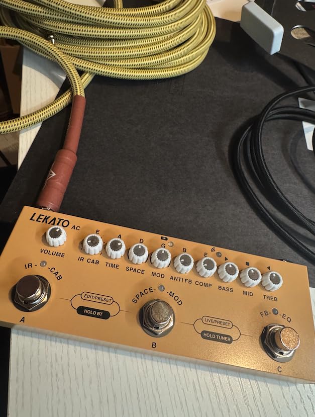 LEKATO Multi Effects Guitar Pedal, with IR Loading 9 AMP Models, Delay Reverb Distortion Overdrive Pedal, Rechargable Electric Guitar Effects Multi Pedal Support Recording,Bluetooth 5.0 customer photo 2