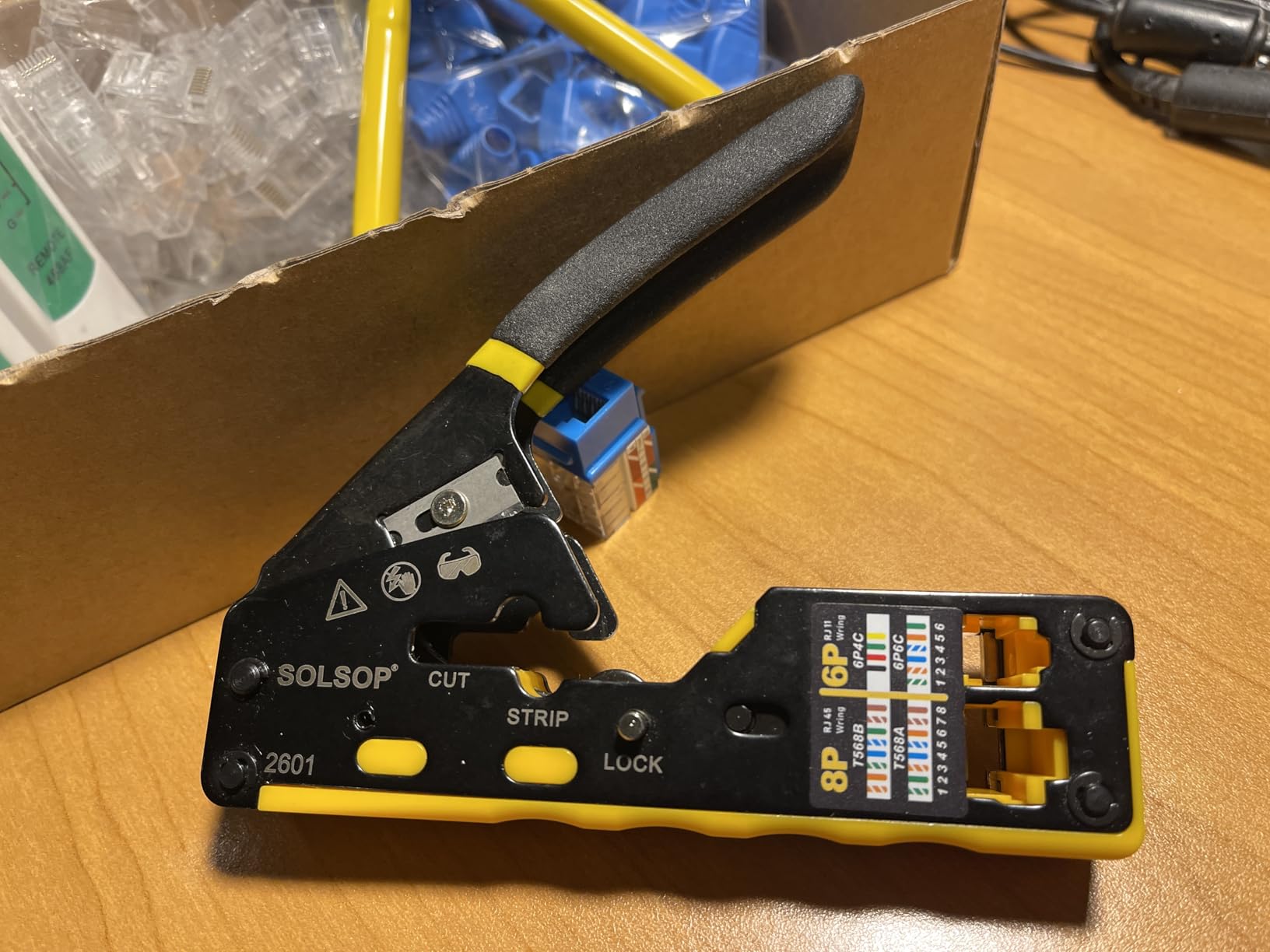 Solsop Pass Through RJ45 Crimp Tool Kit Ethernet Crimper CAT5 Cat5e Cat6 Crimping Tool Kit customer photo 2