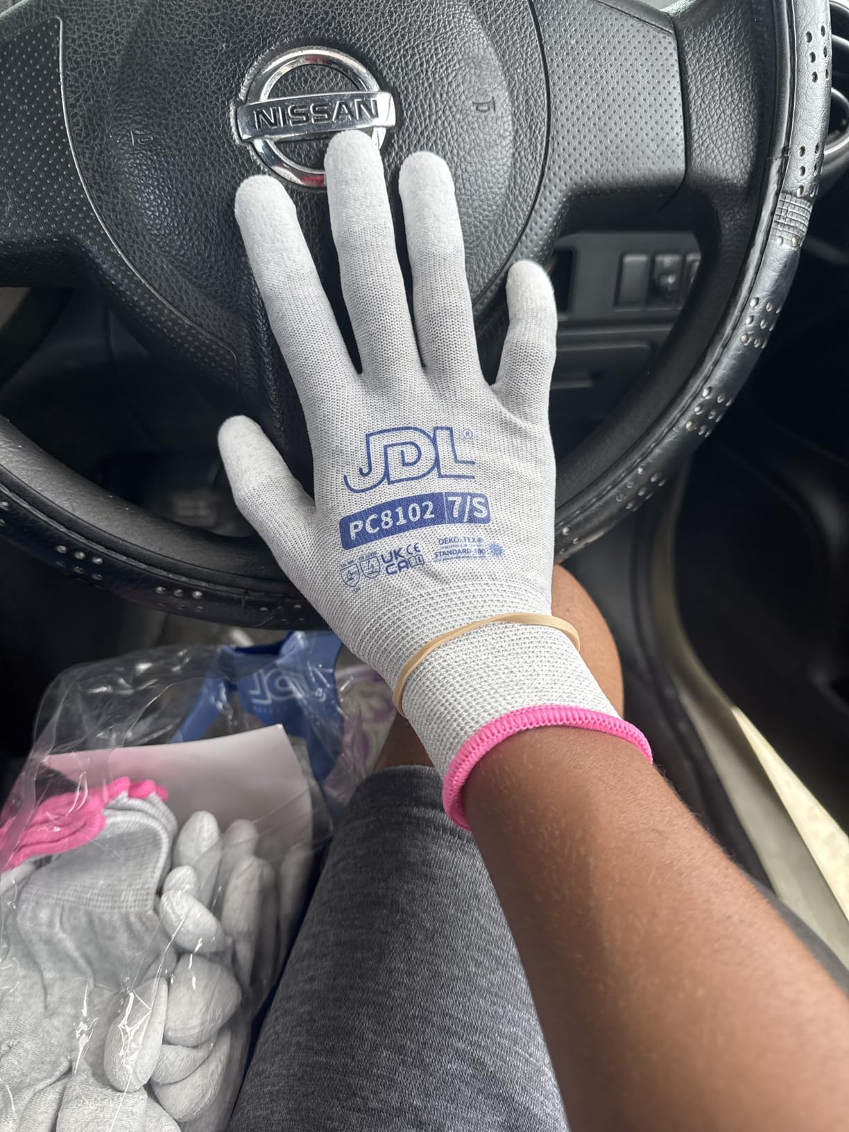 JDL ESD Work Gloves, Anti-Static Gloves for PC Building, 6 pairs, Computer Installation & Repair, High Resistance Carbon Fiber Gloves, Medium customer photo 1