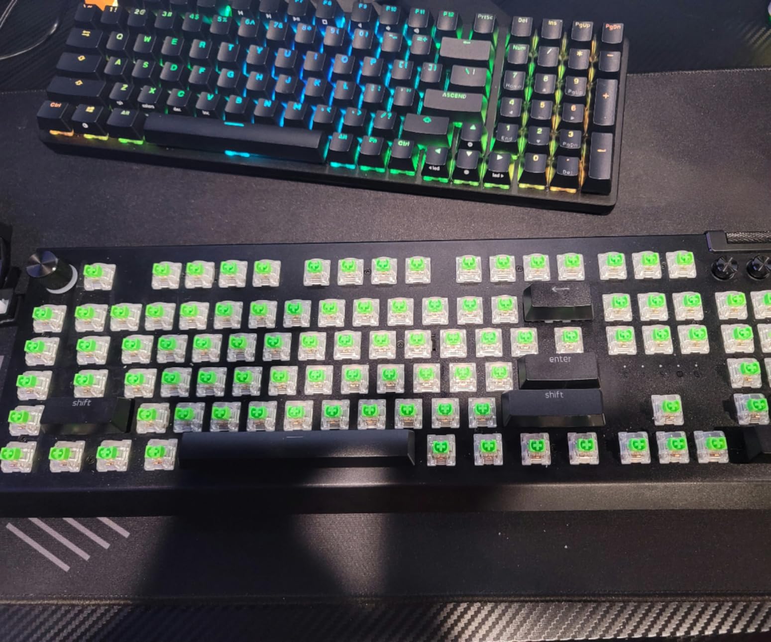 GMMK 2 Gaming Mechanical Keyboard - Hotswap Cherry Mx Style Linear Switches- Full Size Wired Keyword- Double Shot Keycaps, RGB - PC Setup Accessories - 96% customer photo 2