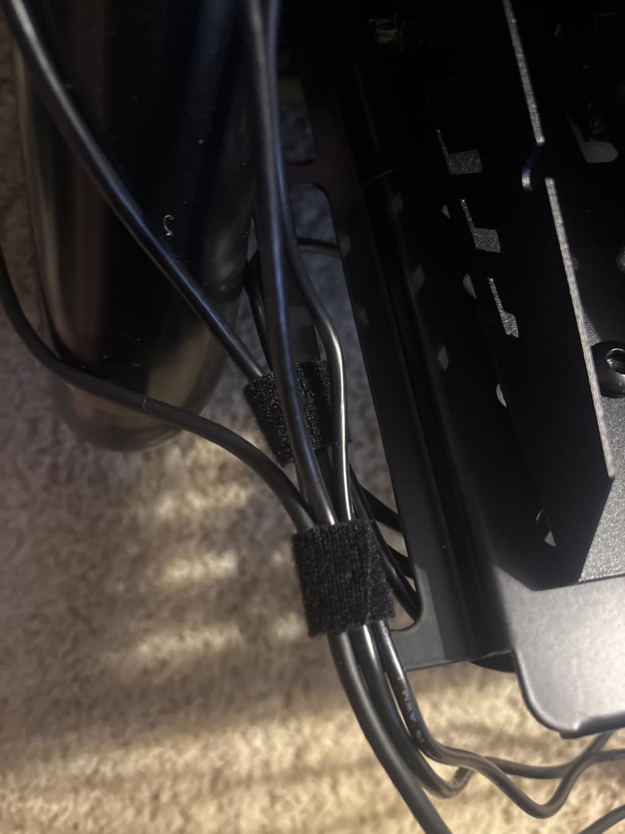 VELCRO Brand Cut to Length Straps Heavy Duty | 45 Ft x 3/4 in | ONE-WRAP Self-Gripping Double Sided Roll | Bundling Ties Fasten to Themselves for Secure Hold, VEL-30834-AMS, Black customer photo 1