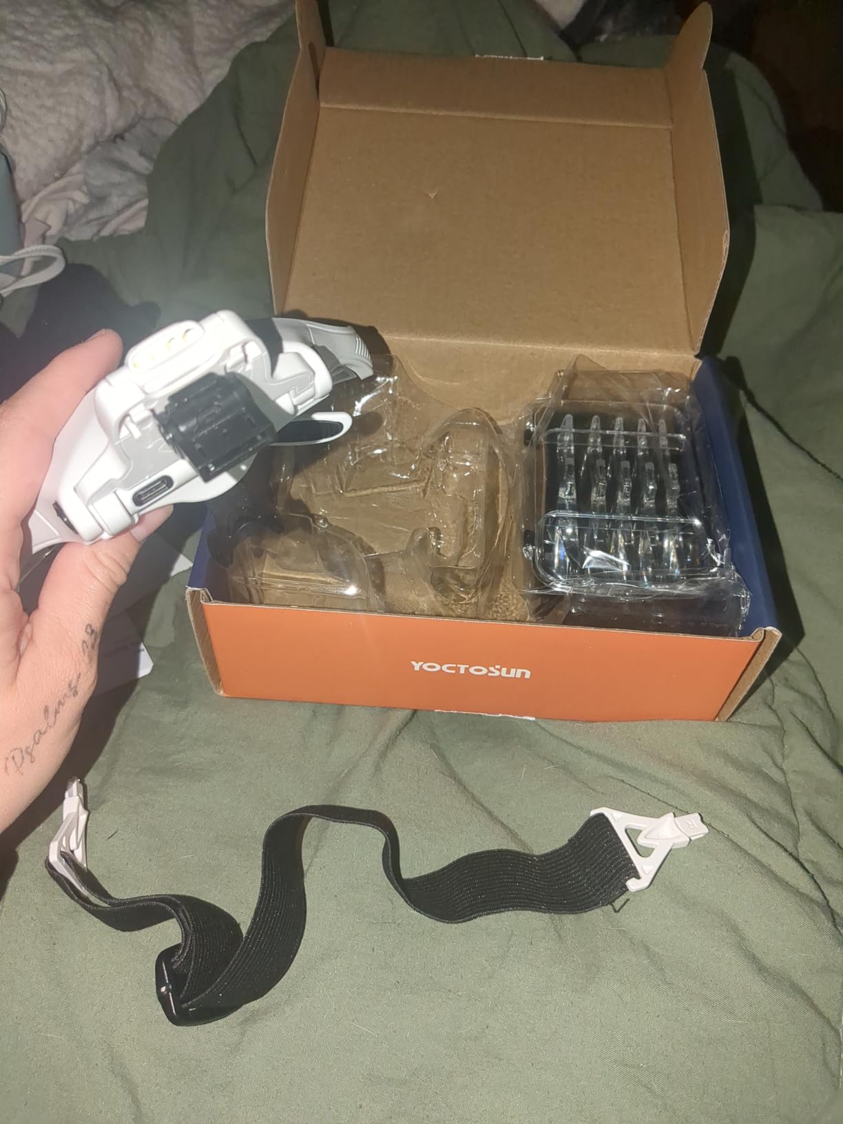 YOCTOSUN Magnifying Glasses with 4 LED Lights, Headband Magnifier with 5 Detachable Lenses 1X, 1.5X, 2X, 2.5X 3.5X -Rechargeable Hands Free Lighted Head Magnifier Glass for Crafts, Cross Stitch, Hobby customer photo 1