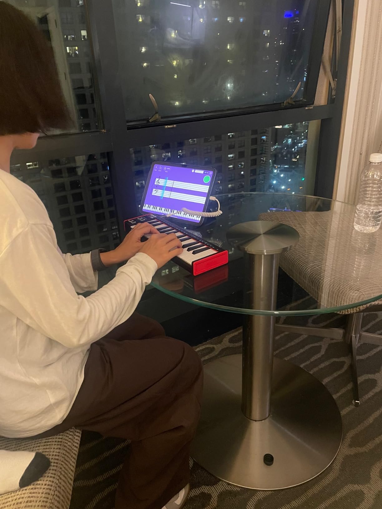 Akai Professional LPK25 - USB MIDI Keyboard Controller with 25 Responsive Synth Keys for Mac and PC, Arpeggiator and Music Production Software,black customer photo 2