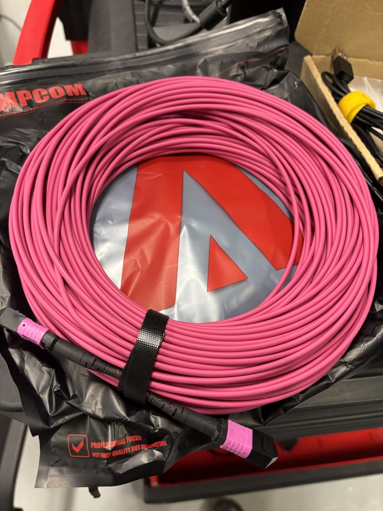 AMPCOM MPO to MPO Trunk Cable 50/125μm Multimode OM4 (12 Fiber, MPO to MPO Female, Type B, LSZH/Riser, UPC, Magenta) 10m (32ft) customer photo 1