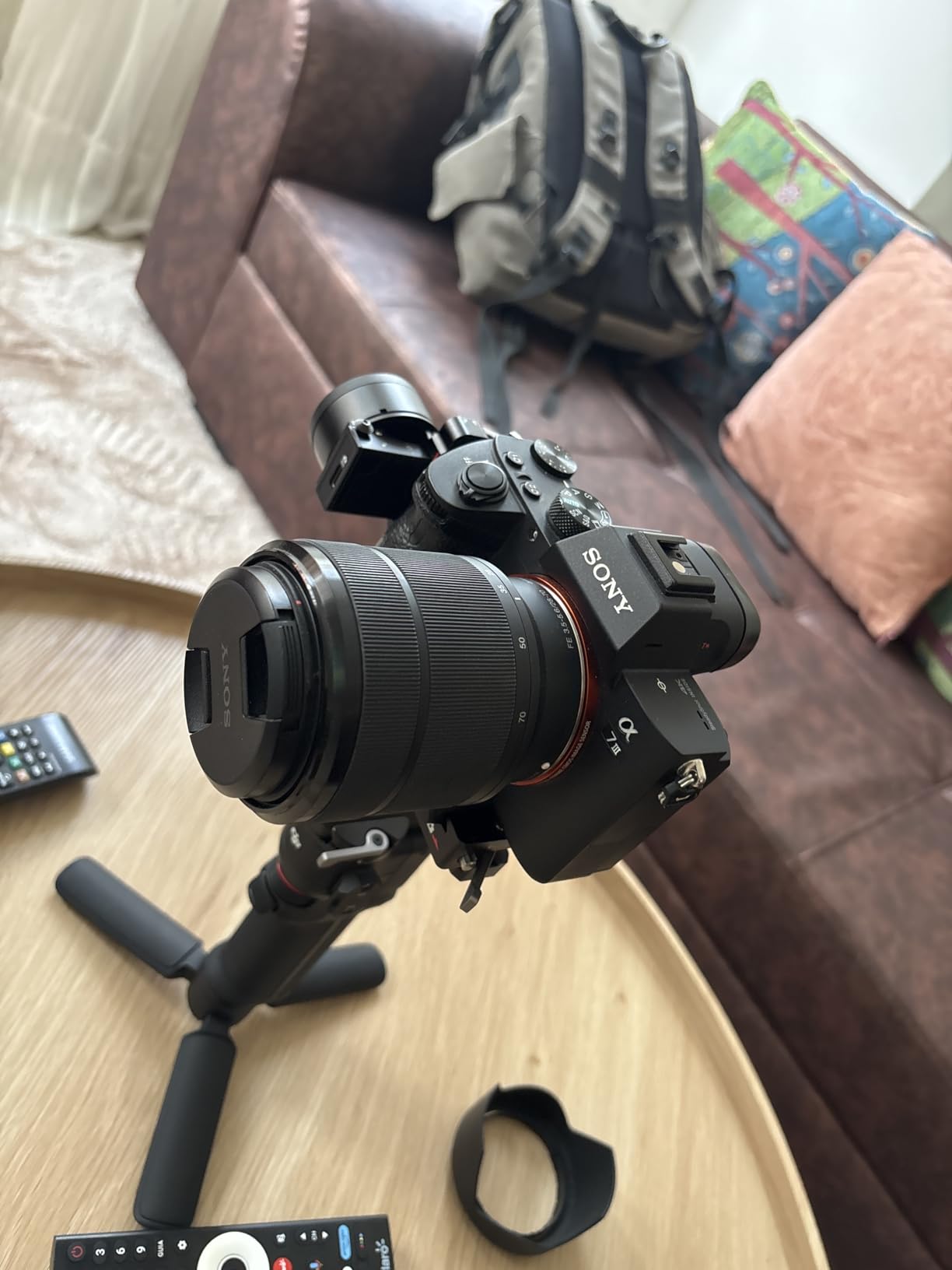 DJI RS 3 Mini, 3-Axis Gimbal Stabilizer for Cameras Canon/Sony/Panasonic/Nikon/Fujifilm, 2 kg (4.4 lbs) Tested Payload, Camera Gimbal with Native Vertical Shooting customer photo 1