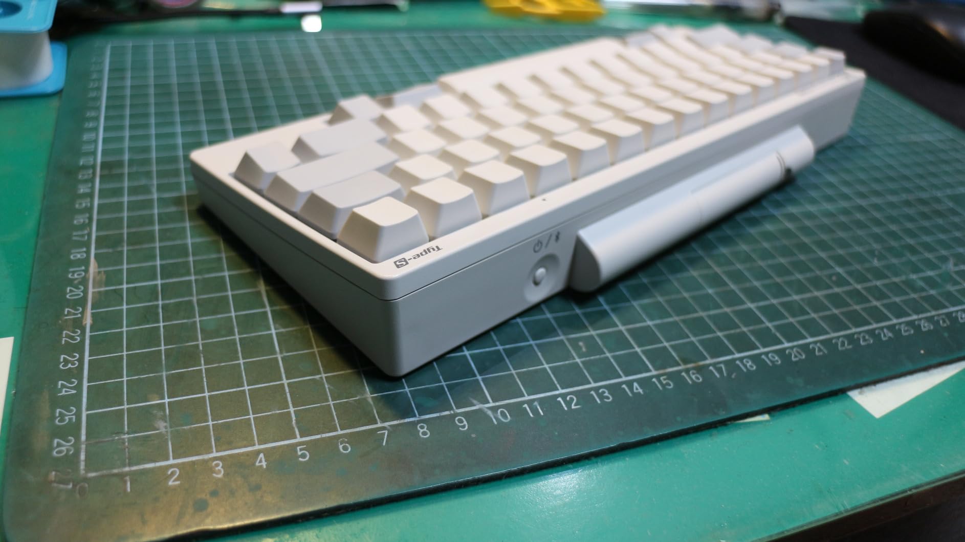 HHKB - Happy Hacking Keyboard Professional Hybrid Type-S Snow (Wireless, Bluetooth, Wired, USB, Silent, Mac, Windows, White, Printed) with 2 Year Advance Exchange Warranty customer photo 2
