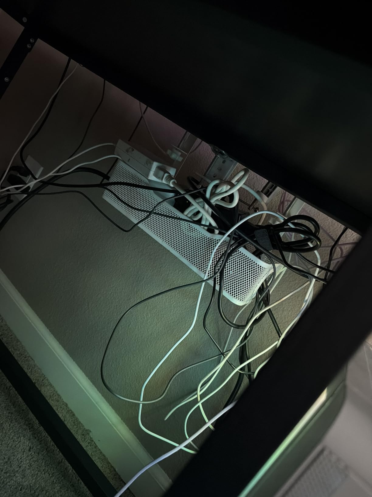 Under Desk Cable Management Tray White, Cinati Wire Organizers No Drill, Cable Tray with Clamp for Wire Management, Cord Organization Box for Office, Home - No Damage to Desk customer photo 2